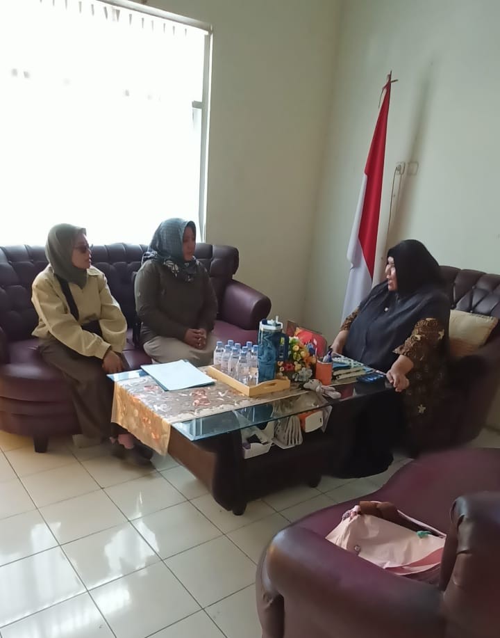 Lurah Tegalgede Terima Koordinasi PPL Terkait Penggabungan Kelompok Tani dan Potensi Pertanian Semangka