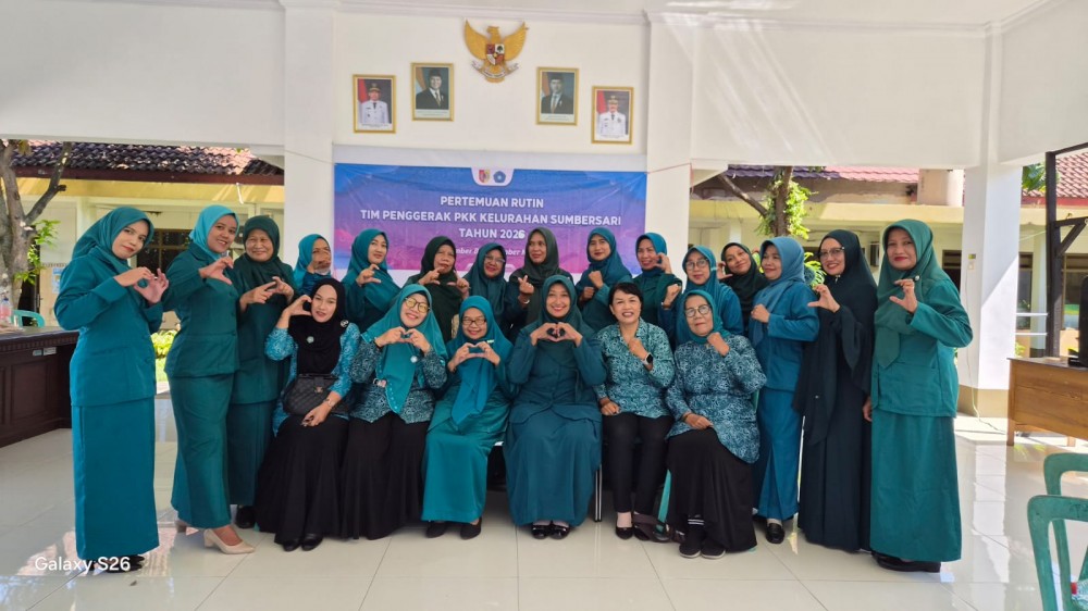 TP PKK Sumbersari Dorong Ekonomi Kreatif Lewat Daur Ulang Plastik dan Evaluasi Program Sosial