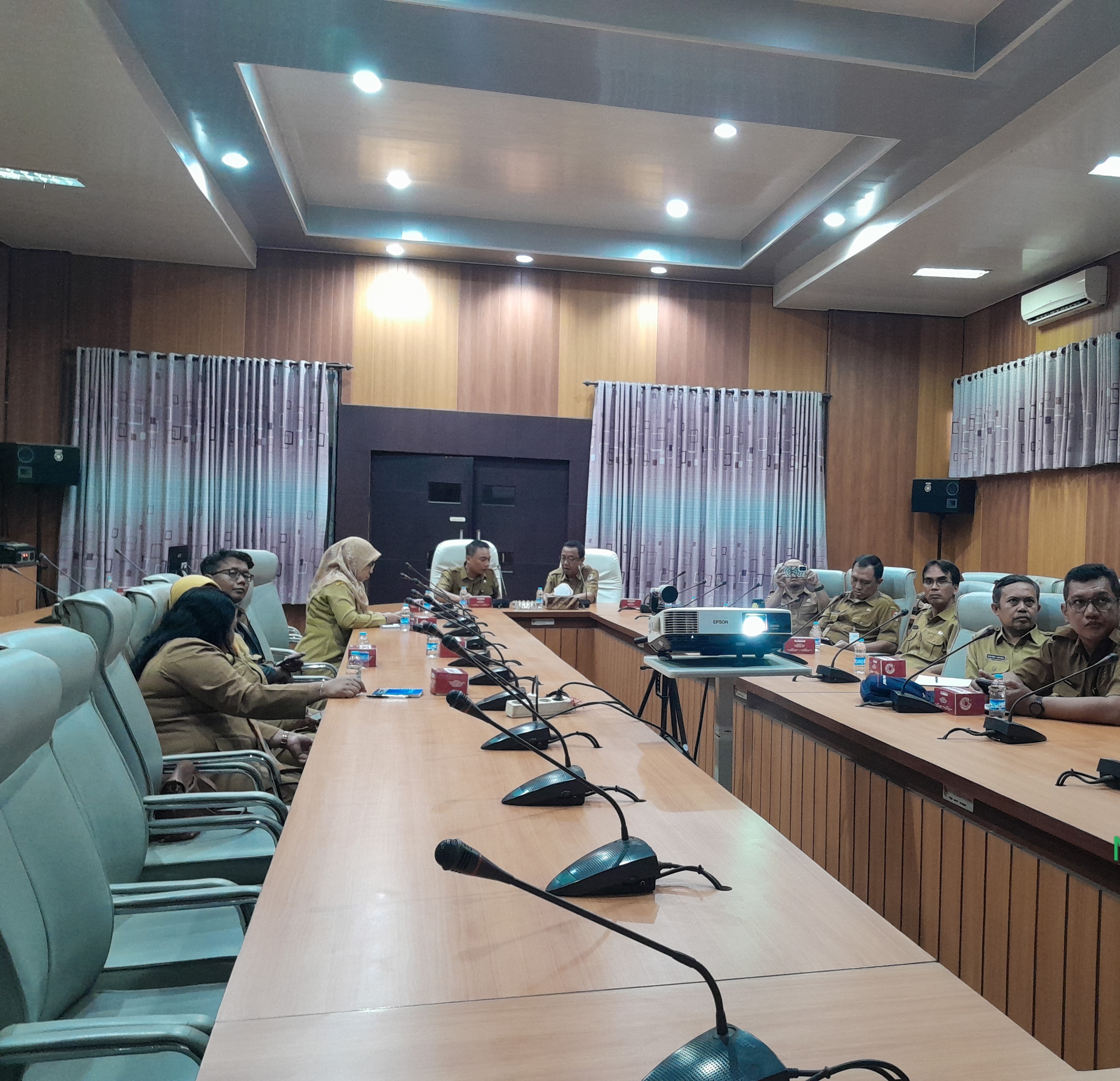 pemkab-jember-ikuti-rakor-pengendalian-inflasi-daerah-dan-evaluasi-program-3-juta-rumah-20251104