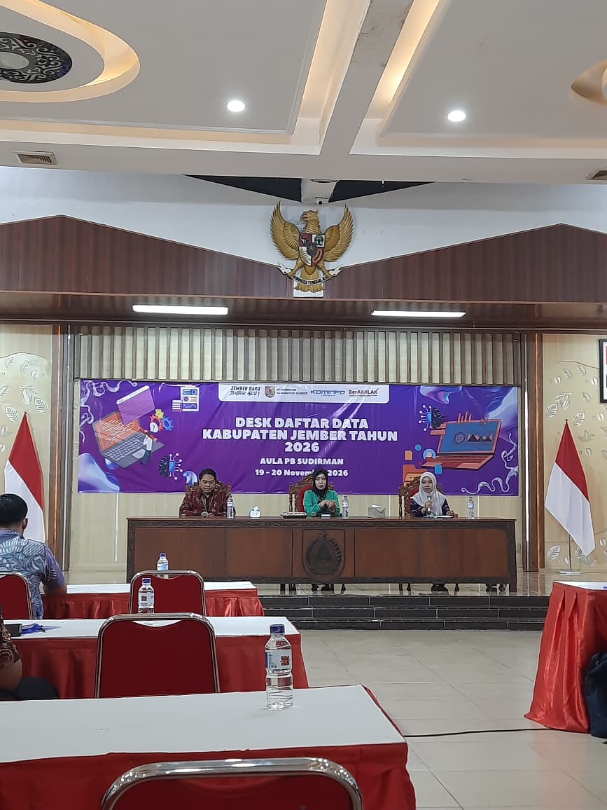 menciptakan-tata-telola-data-pemerintah-yang-akurat-dan-terpadu-pemerintah-lakukan-desk-daftar-data-kabupaten-jember-tahun-2026-20251121