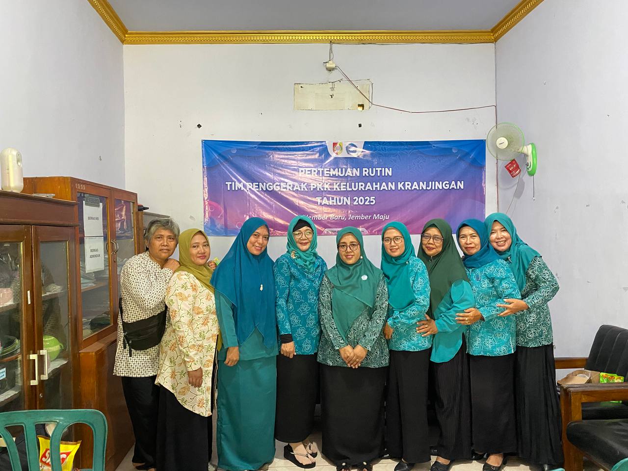 pertemuan-rutin-tp-pkk-kranjingan-bahas-program-kelurahan-iman-dan-posbankum-20251207