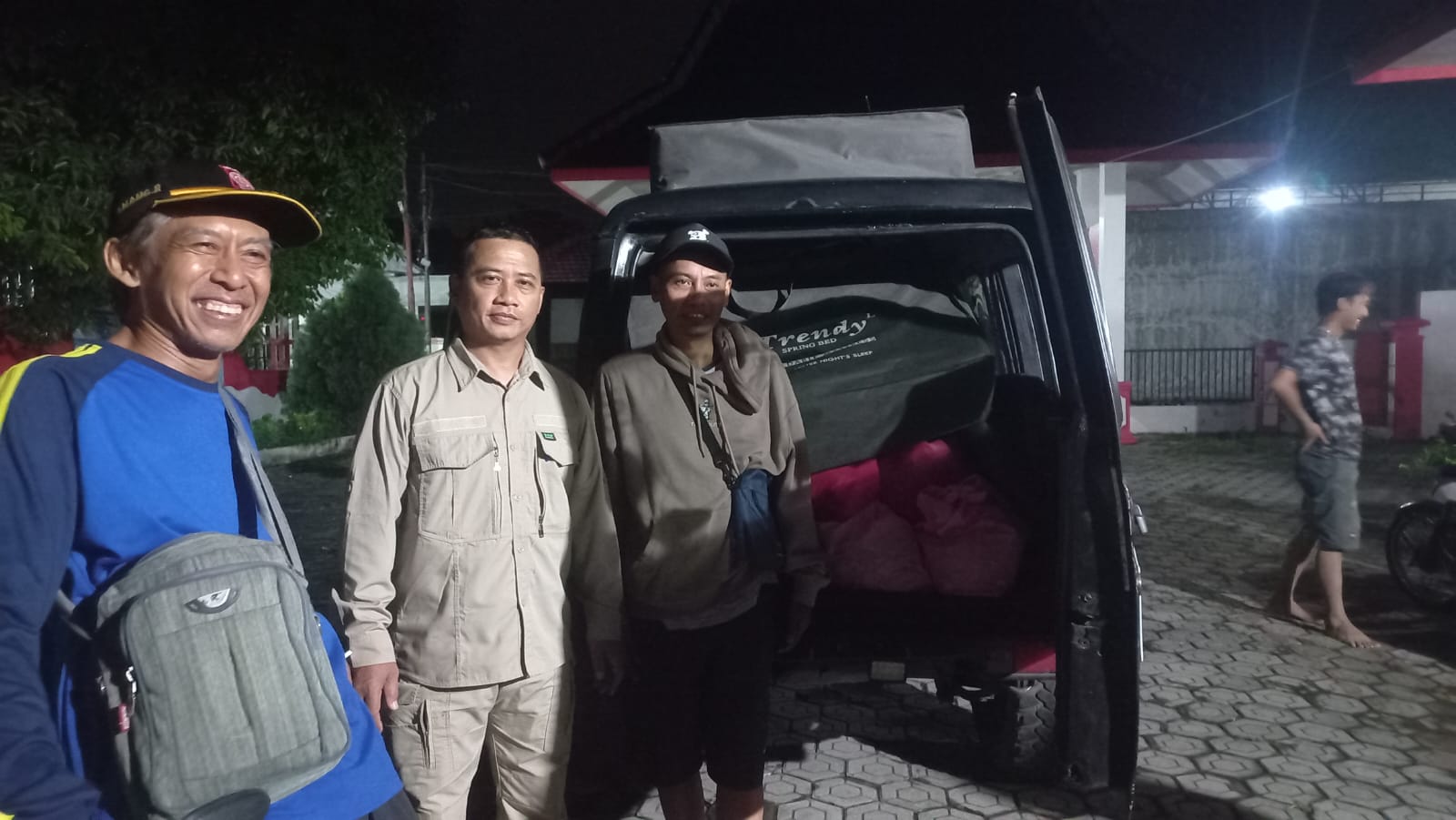 banjir-terbesar-dalam-sejarah-hujan-intensitas-tinggi-rendam-kelurahan-kepatihan-jember-20251218