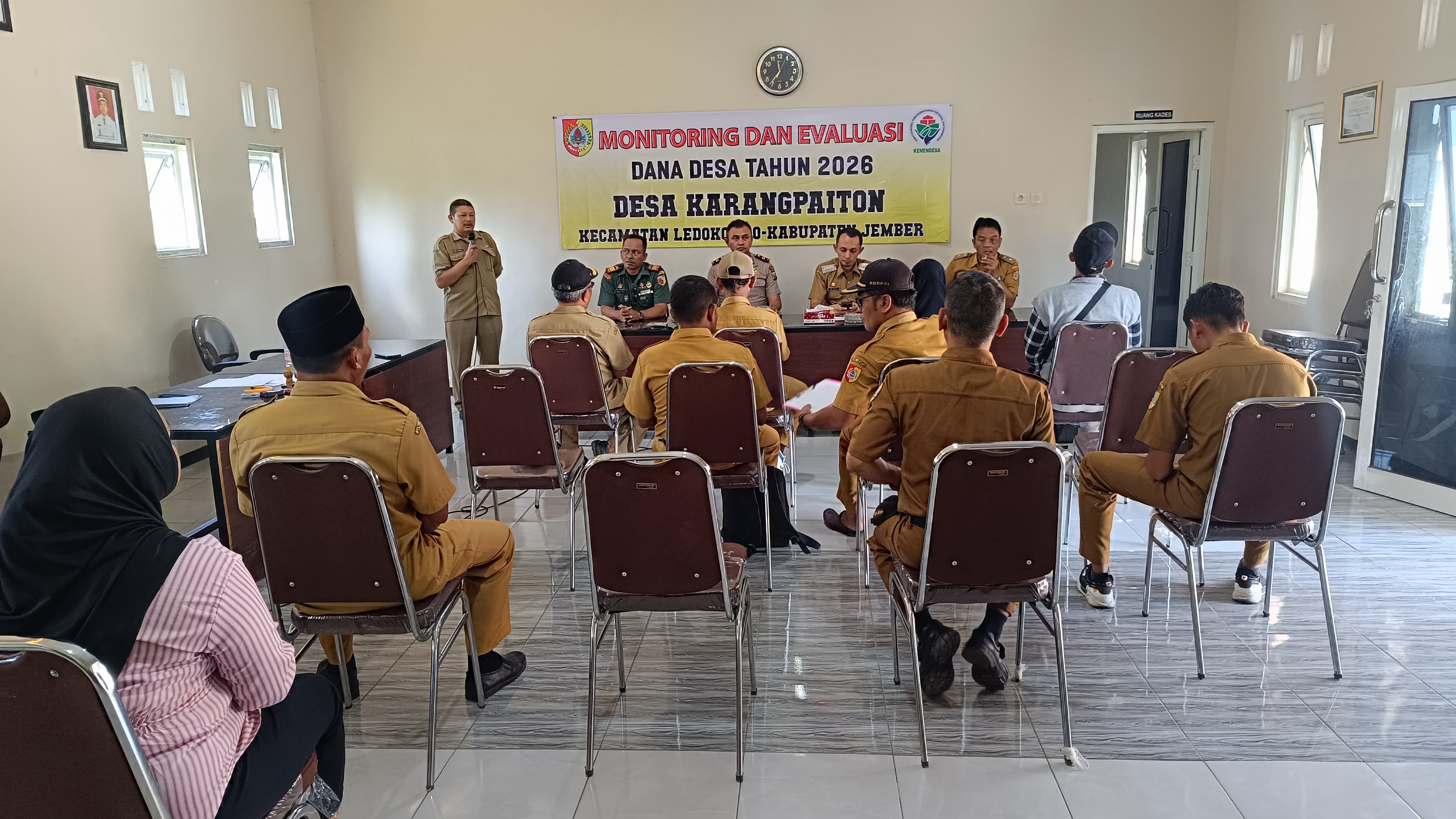 camat-ledokombo-pimpin-monitoring-bkd-di-tiga-desa-pastikan-pembangunan-tepat-sasaran-dan-berkualitas-20260609
