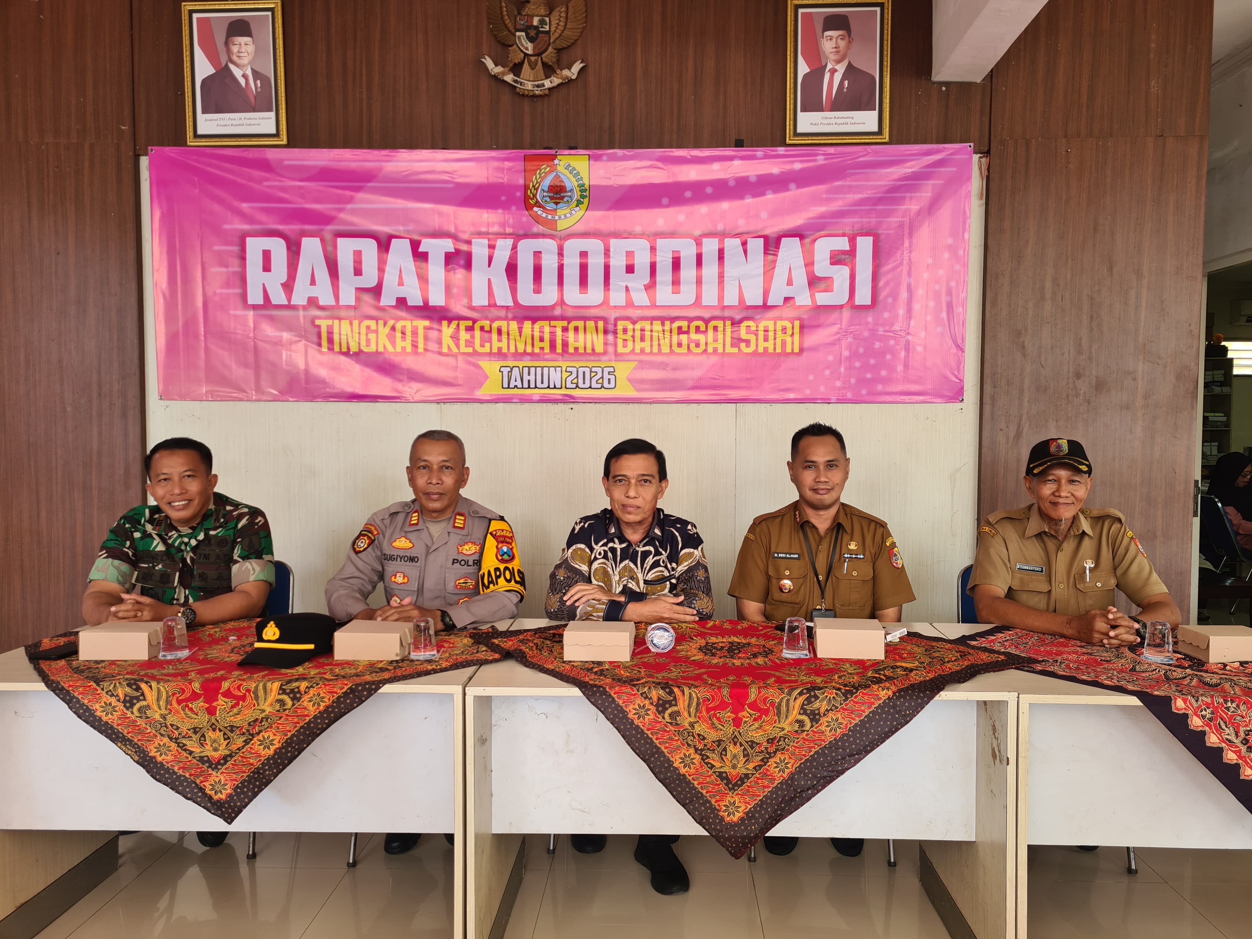 perkuat-sinergi-muspika-bangsalsari-gelar-rakor-bersama-11-kepala-desa-20260610