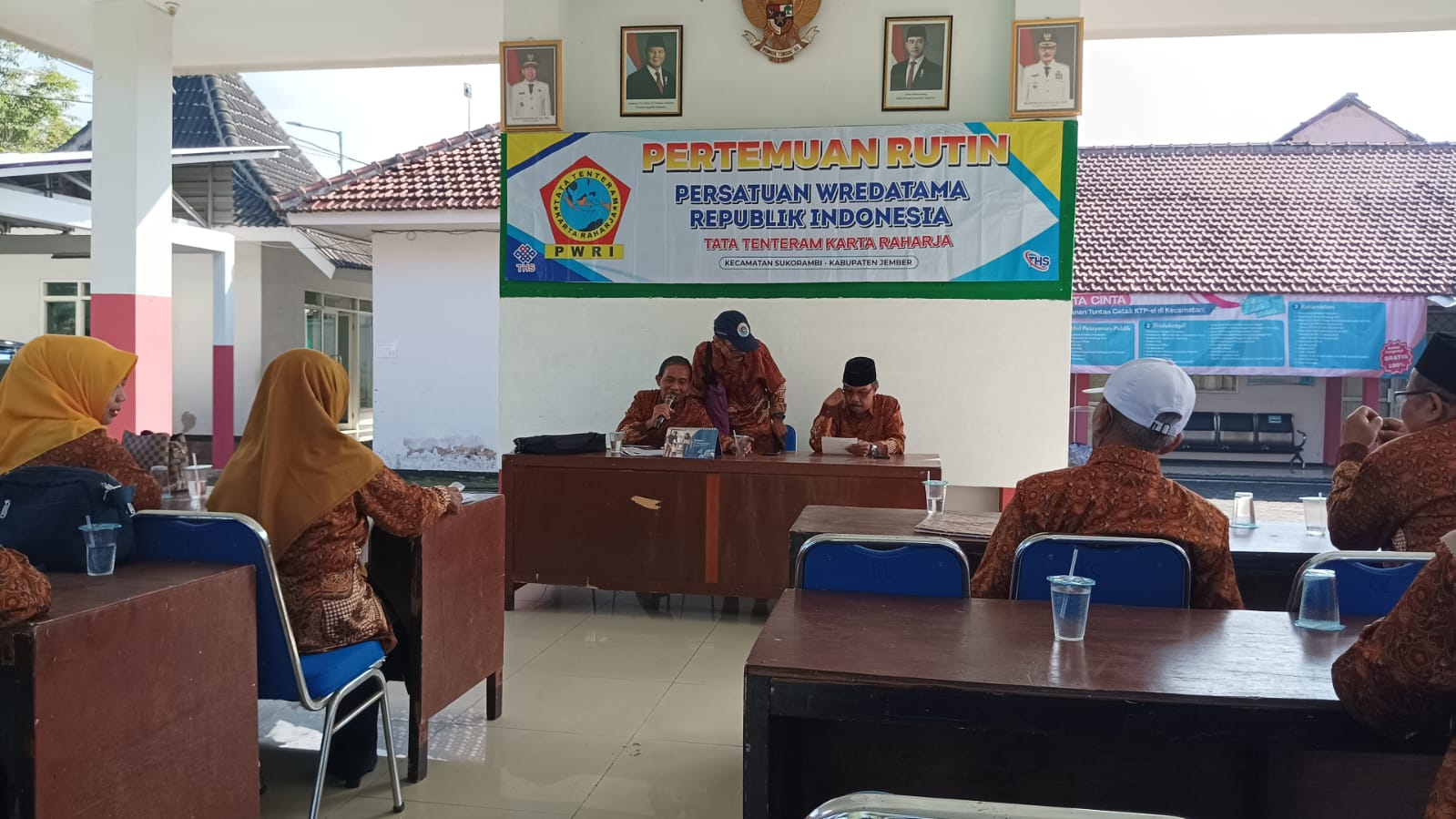 pwri-kecamatan-sukorambi-matangkan-program-bakti-sosial-dan-dukung-pembangunan-daerah-20260613