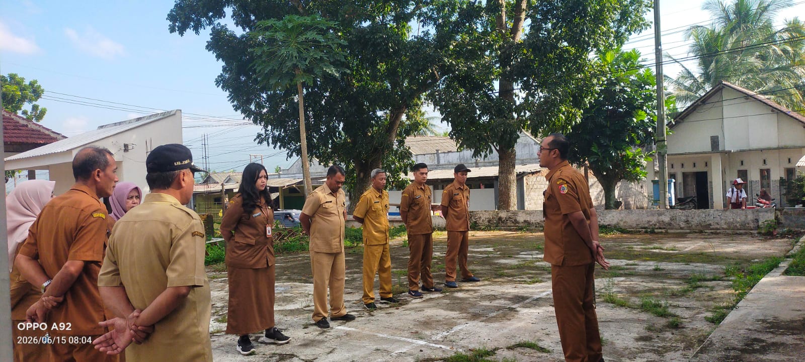 apel-senin-pagi-asn-dan-non-asn-kelurahan-antirogo-didorong-tingkatkan-profesionalisme-20260615