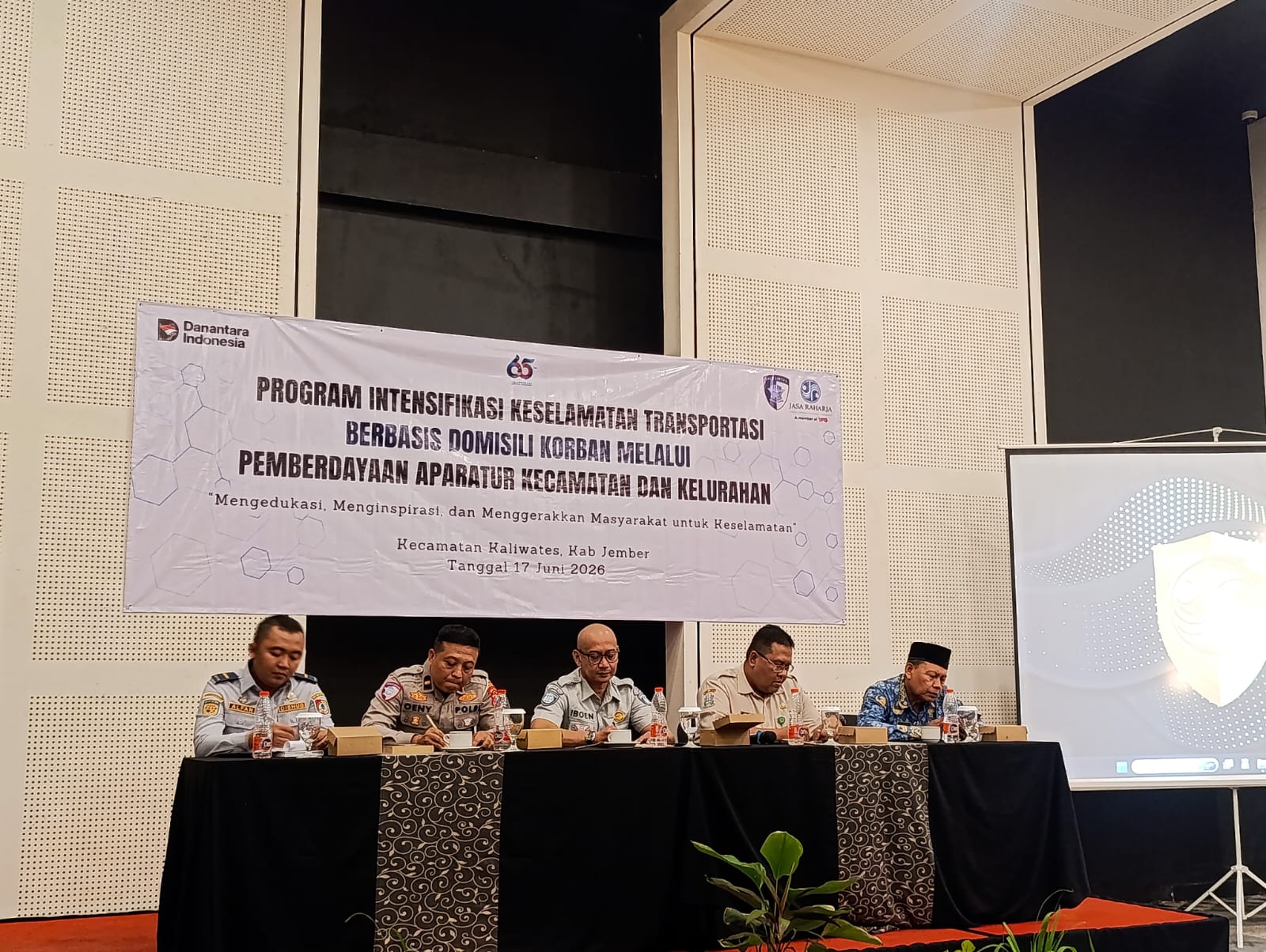 tekan-angka-kecelakaan-jasa-raharja-gandeng-aparatur-kaliwates-gencarkan-keselamatan-berbasis-domisili-20260617