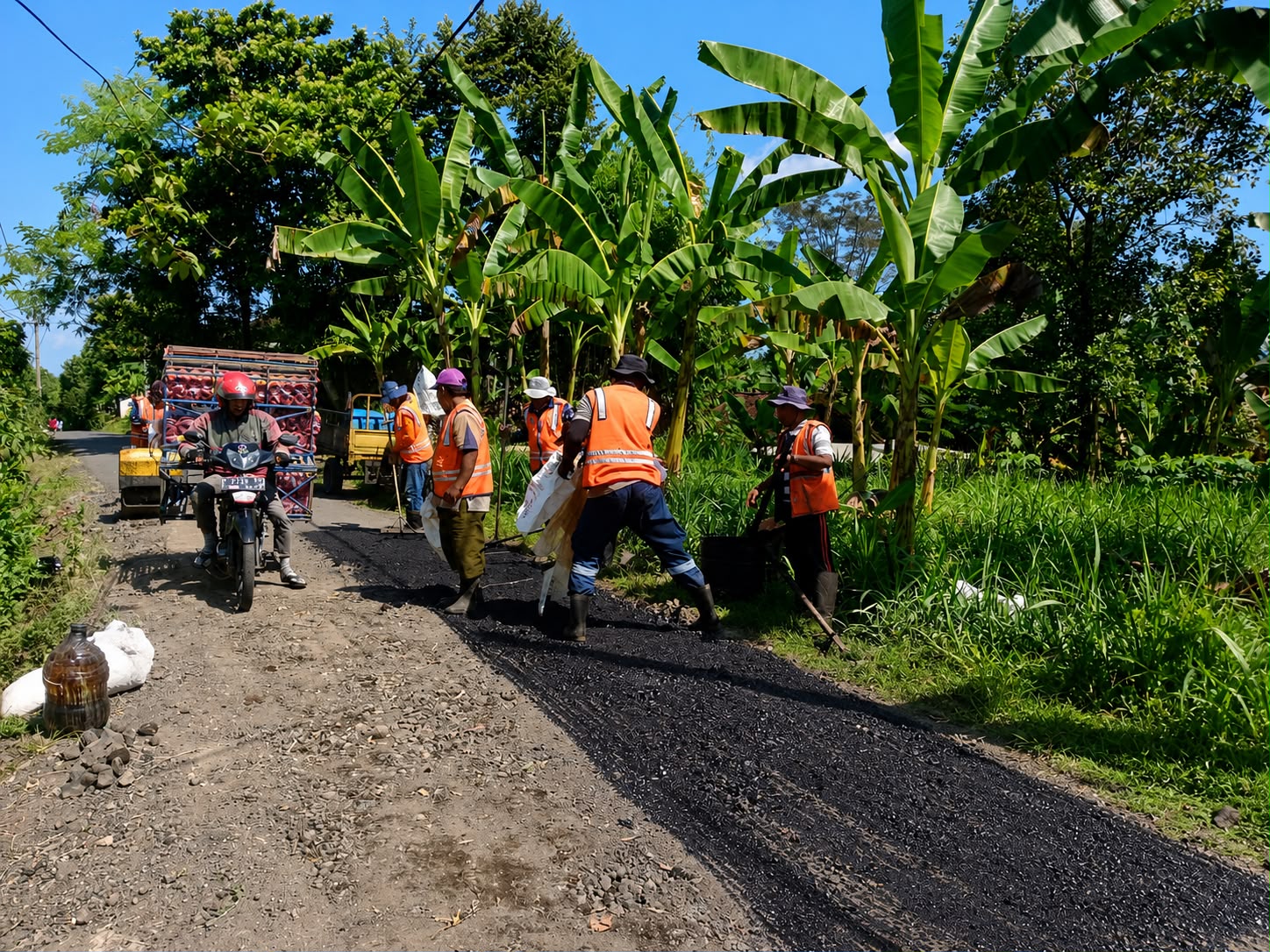 wujudkan-infrastruktur-andal-dpupr-jember-lakukan-penanganan-jalan-mojan-rayap-di-bintoro-20260701