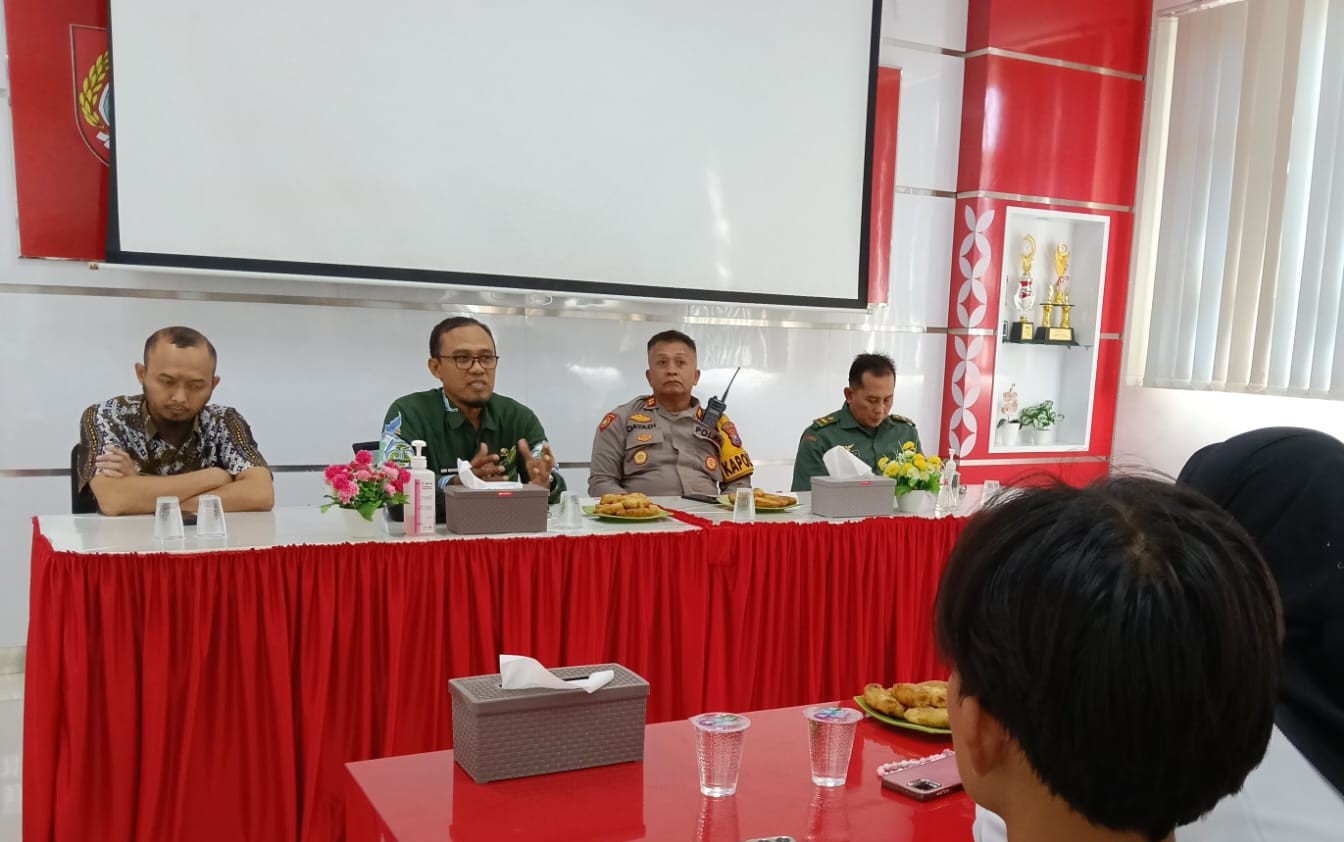 camat-sumberjambe-sampaikan-selamat-hari-bhayangkara-ke-80-tahun-apresiasi-peran-polri-dalam-jaga-kondusivitas-wilayah-20260701
