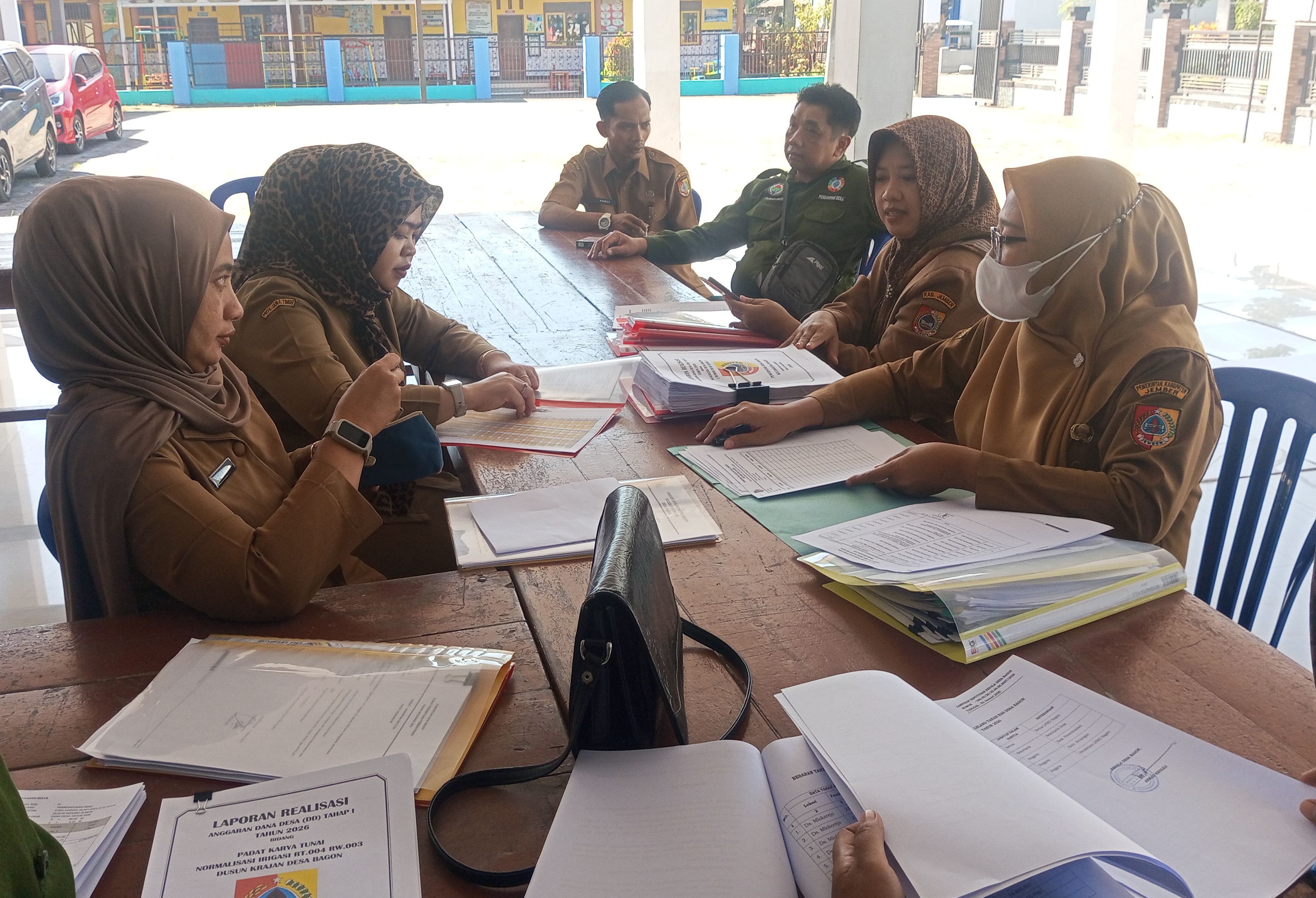 pastikan-dd-tepat-sasaran-kecamatan-puger-bedah-progres-pembangunan-desa-wringintelu-dan-bagon-20260707