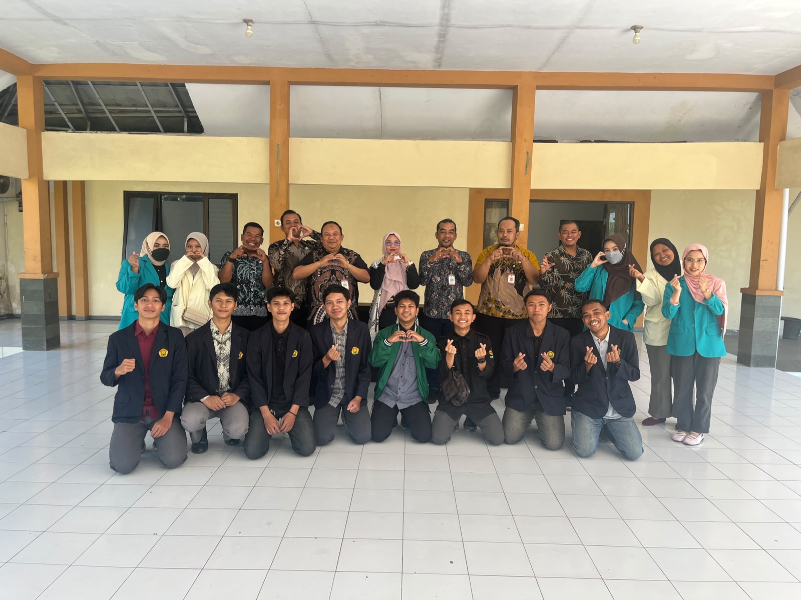sinergi-akademisi-dan-masyarakat-kelurahan-bintoro-resmi-sambut-mahasiswa-kkn-kolaboratif-2026-20260709