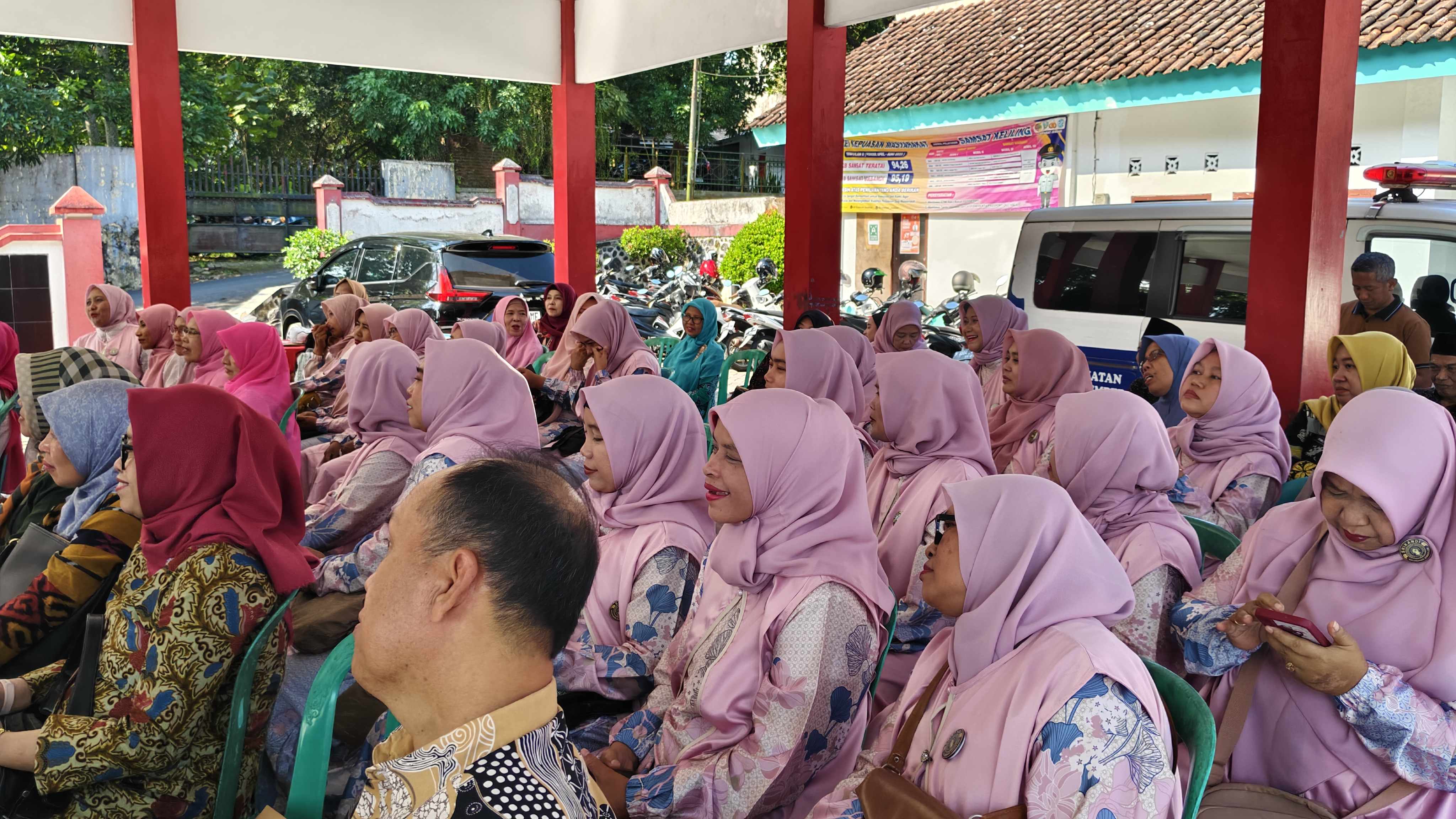 penerima-beasiswa-cinta-bergema-bagikan-pengalaman-warga-jemberlor-pelajari-syarat-mempertahankan-beasiswa-20260712