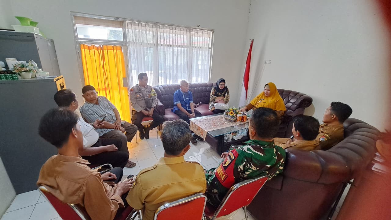 kelurahan-tegalgede-fasilitasi-mediasi-konflik-parkir-kafe-kv-berakhir-damai-20260714