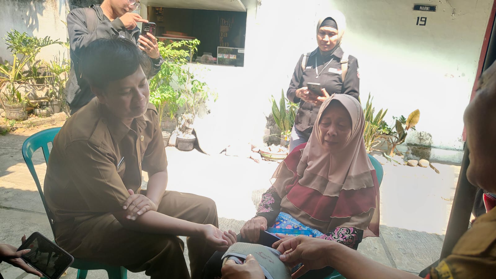 puskesmas-patrang-jemput-bola-rawat-lansia-hipertensi-dan-diabetes-20260715