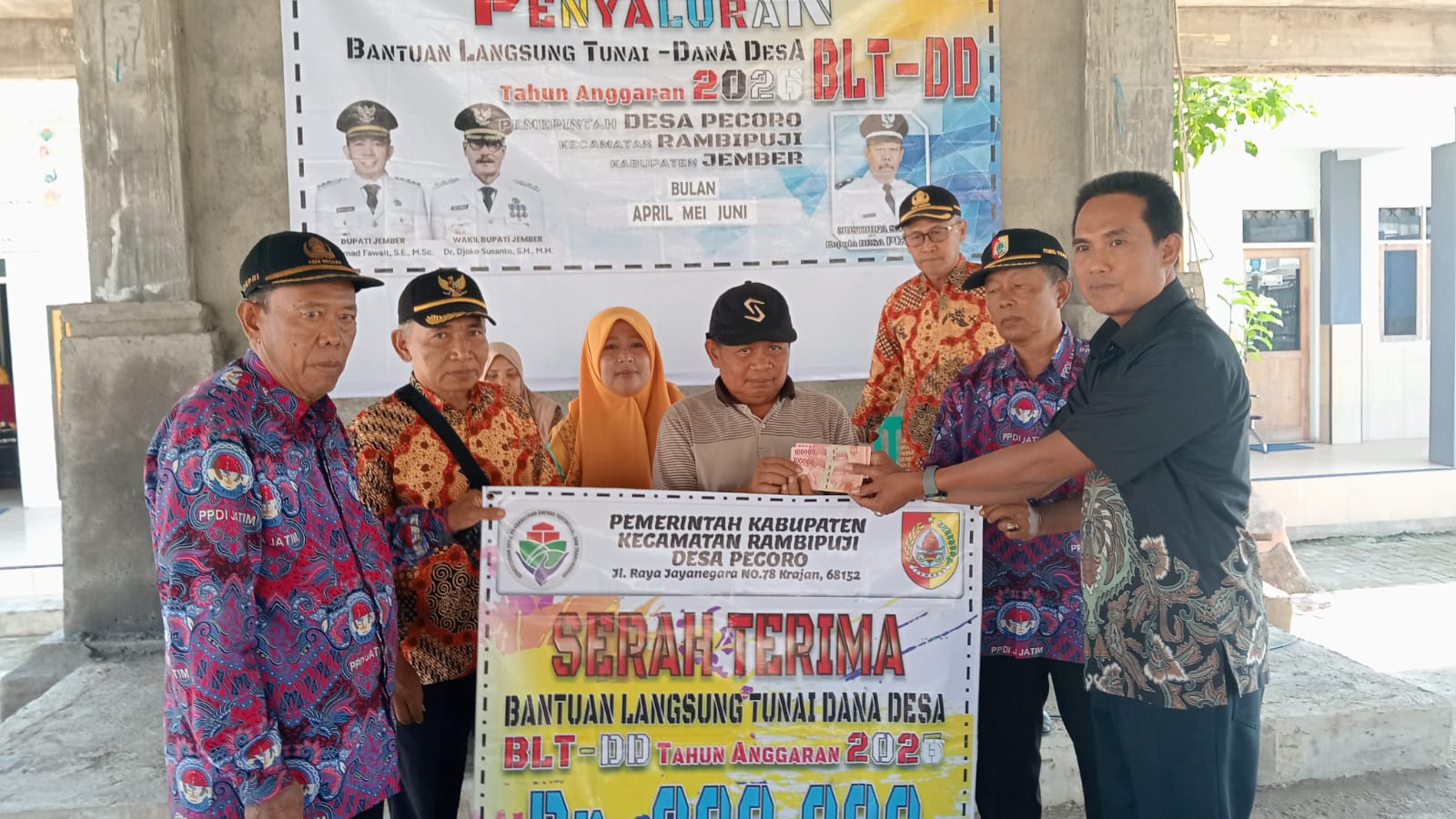 prioritaskan-janda-dan-lansia-pemdes-pecoro-jember-cairkan-blt-dana-desa-tiga-bulan-sekaligus-20260716