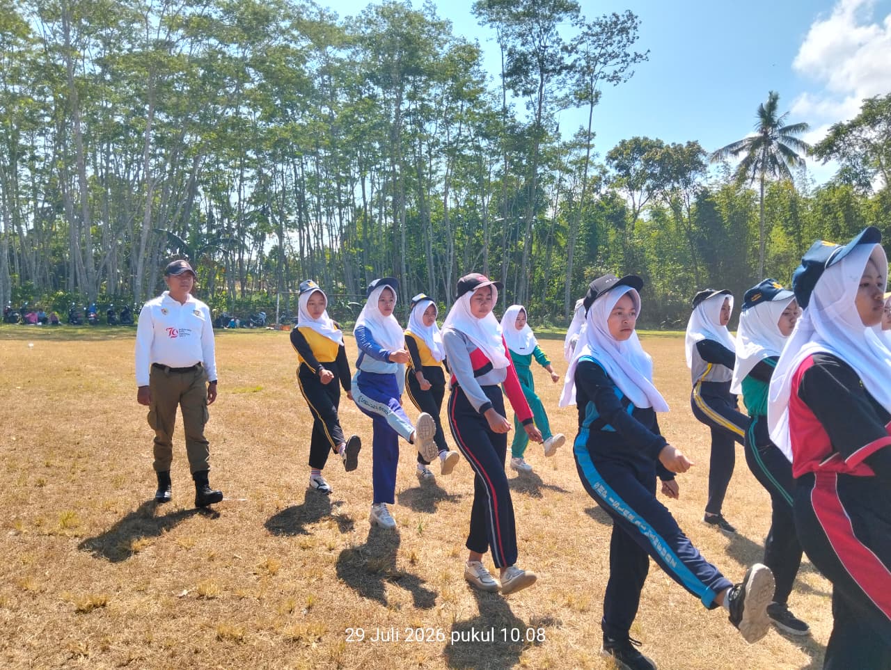 latihan-outdoor-paskibra-sumberjambe-semangat-pelajar-ditempa-di-gunungmalang-20260801