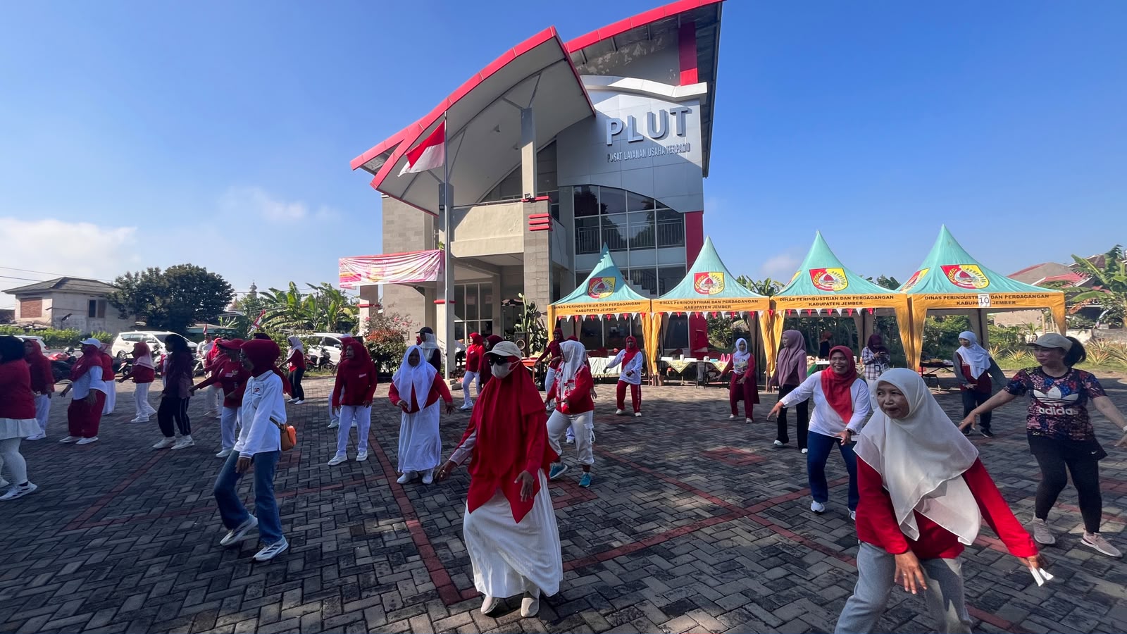 sambut-bulan-kemerdekaan-dwp-diskopumdag-jember-bikin-pertemuan-rutin-lebih-semarak-20260807