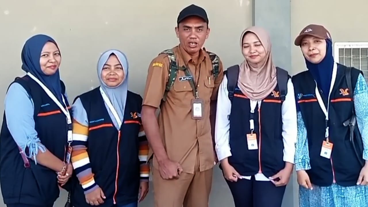 lurah-patrang-turun-dampingi-sensus-ekonomi-enam-petugas-bps-blusukan-ke-rumah-warga-20260811