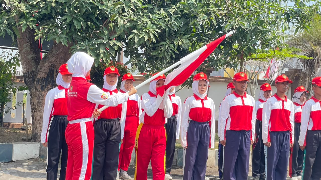 derap-langkah-dan-gema-yel-yel-paskibra-jombang-bakar-semangat-menuju-hari-pengukuhan-20260814