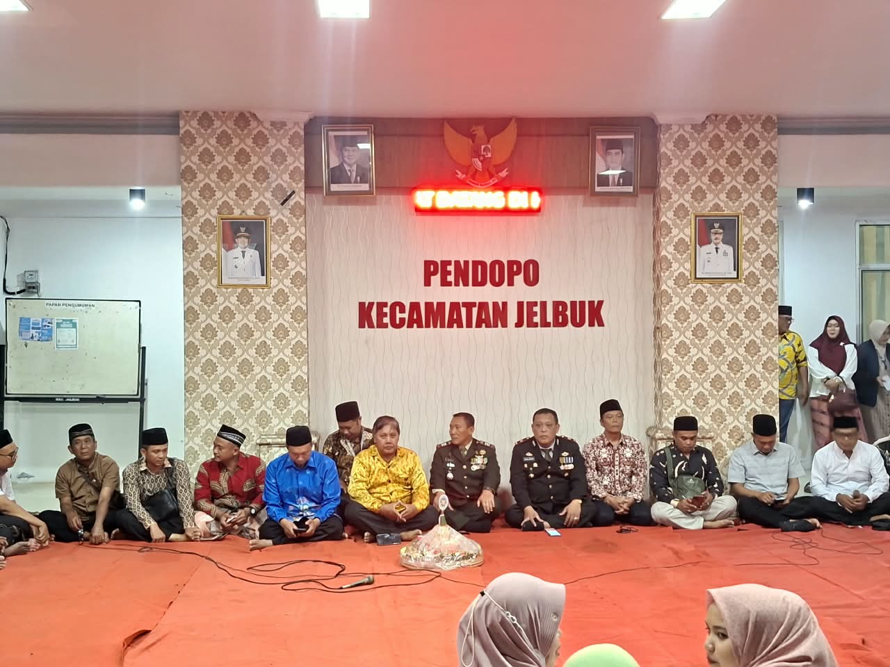 kecamatan-jelbuk-gelar-doa-bersama-dan-tasyakuran-sambut-hut-ke-81-kemerdekaan-ri-20260817