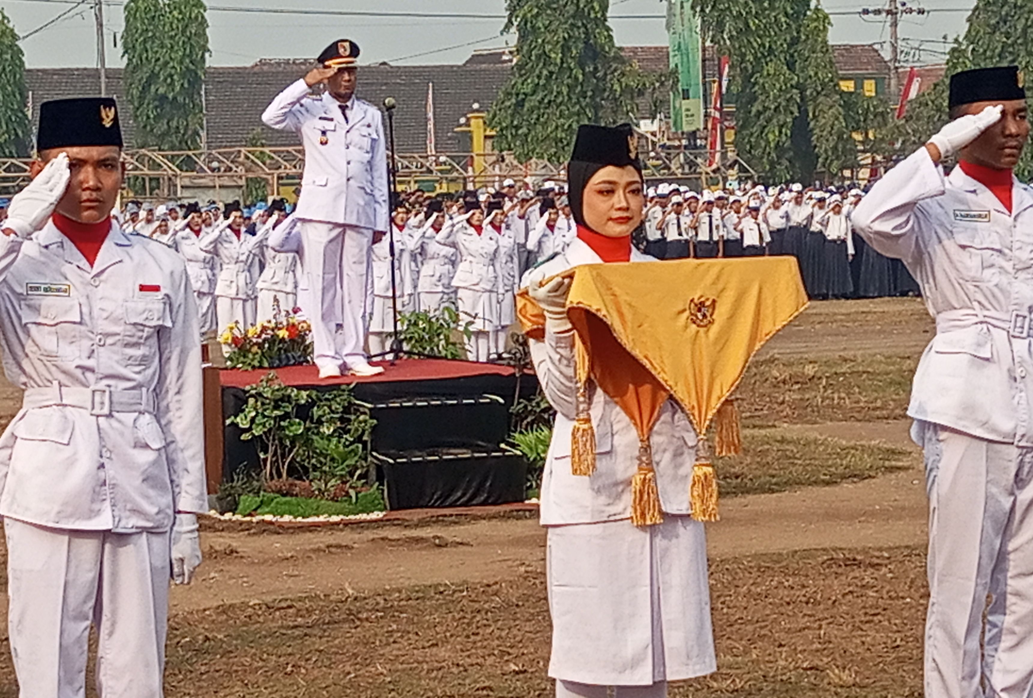 paskibra-kecamatan-puger-sukses-laksanakan-tugas-pengibaran-merah-putih-di-upacara-hut-ke-81-kemerdekaan-ri-20260817