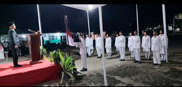 kukuhkan-paskibra-kecamatan-mayang-camat-kalian-peserta-terbaik-dan-teladan-generasi-muda-20260818