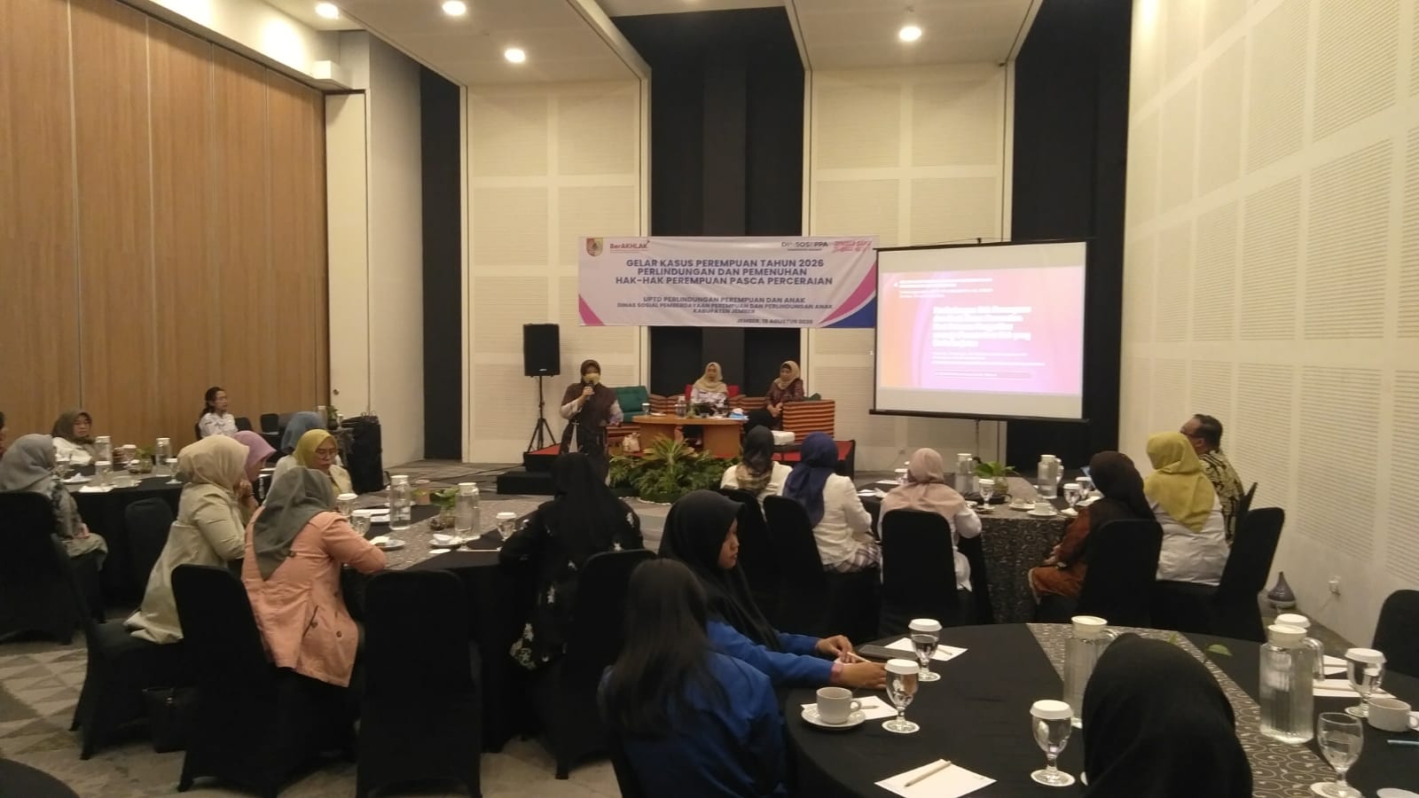 optimalisasi-hak-perempuan-dan-anak-pasca-perceraian-dinsos-pppa-jember-gelar-forum-strategis-20260820