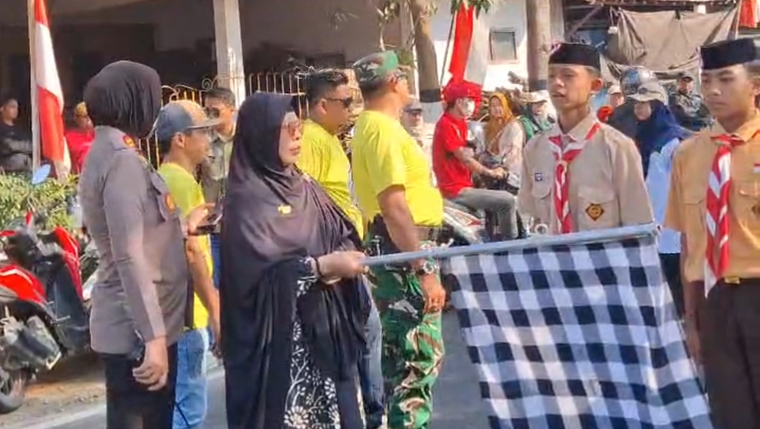 semarak-hut-ke-81-ri-pelajar-se-kecamatan-kalisat-ramaikan-lomba-gerak-jalan-2026-20260823