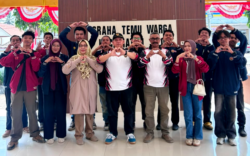 satu-bulan-mengabdi-mahasiswa-kkn-kolaboratif-resmi-ditarik-dari-sembilan-desa-di-silo-20260824