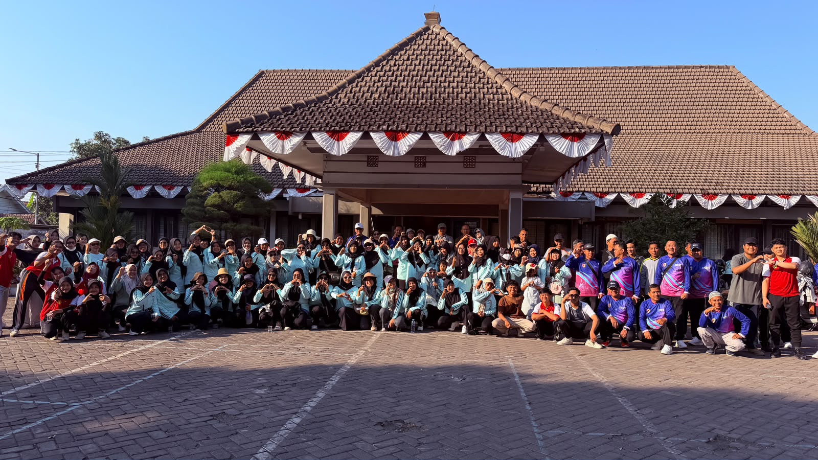 bukan-sekadar-jalan-staf-dtphp-jember-rasakan-manfaat-jalan-sehat-20260826
