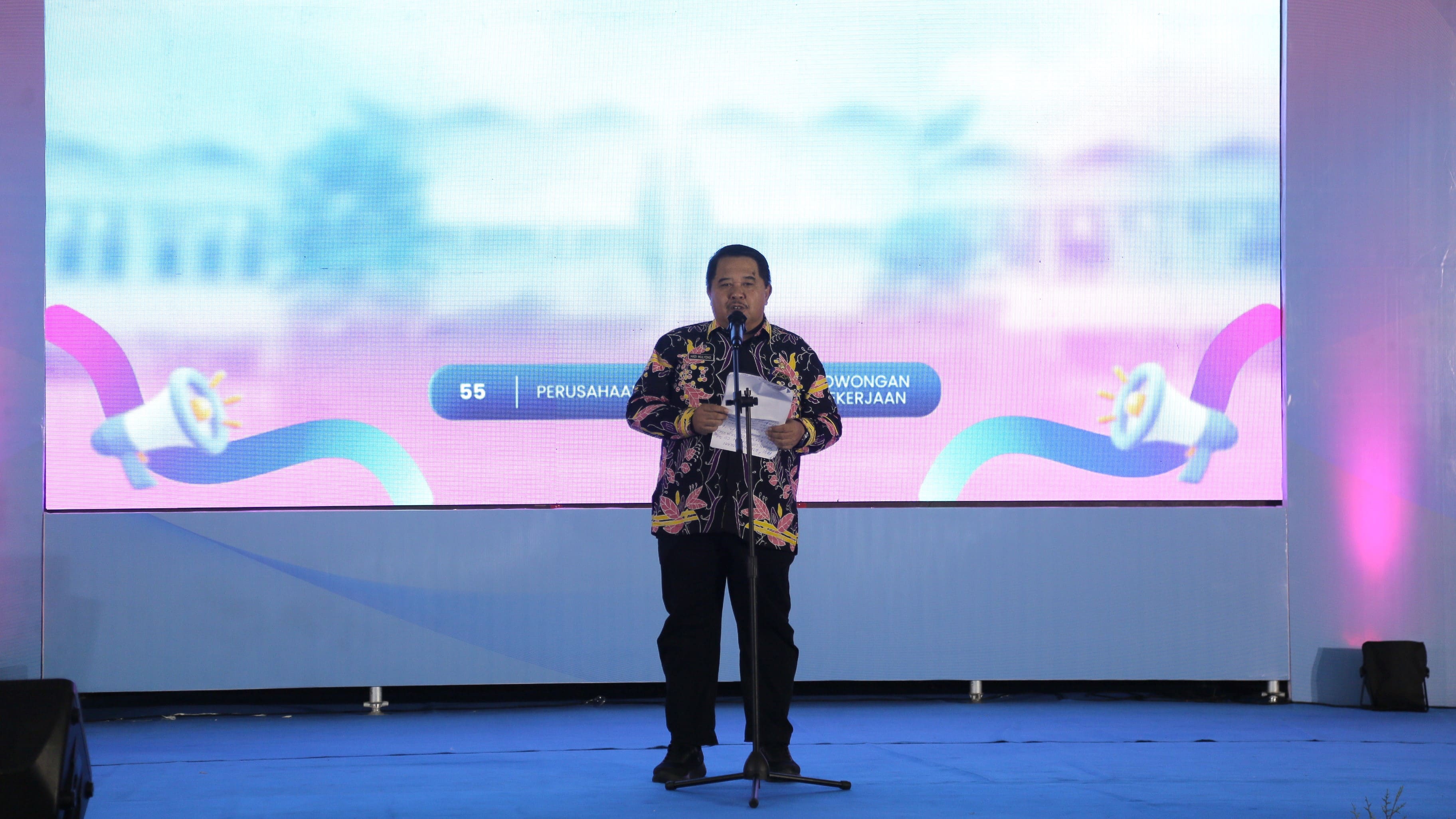 jember-job-fair-2026-sukses-digelar-ribuan-pencari-kerja-serbu-2847-lowongan-dari-59-perusahaan-20260827