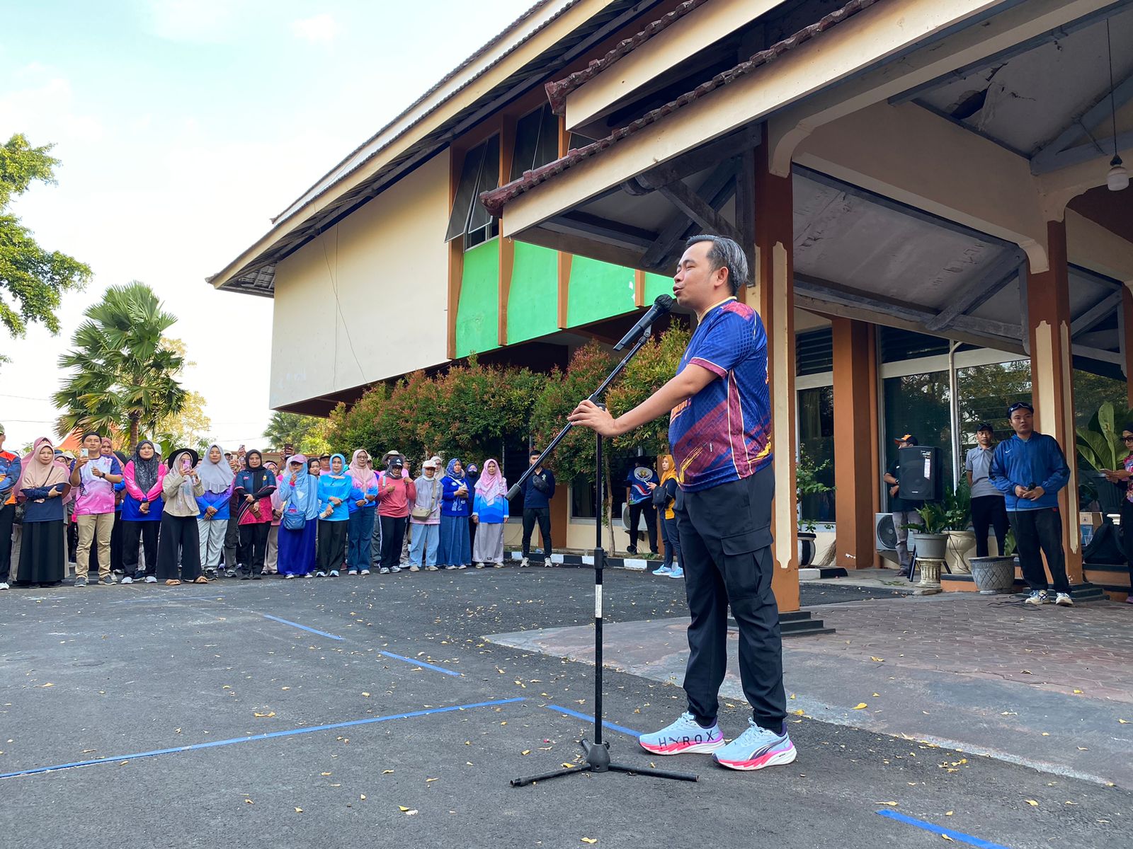 semangat-membara-gus-fawait-pimpin-latihan-bersama-persiapan-tajem-sejauh-10-kilometer-20260829