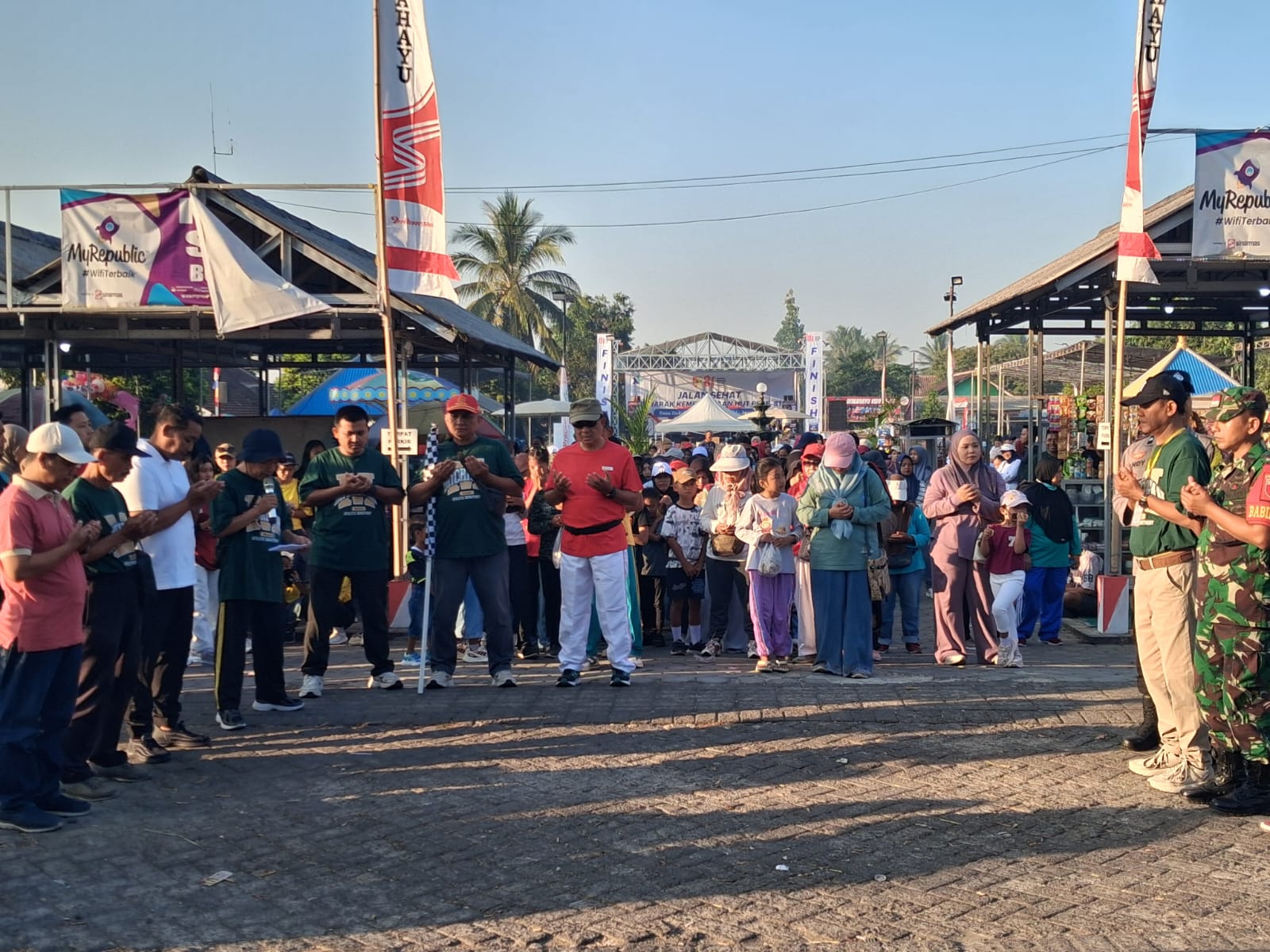 ribuan-warga-desa-dukuhmencek-tumpah-ruah-ikuti-jalan-sehat-hut-ke-81-ri-20260830