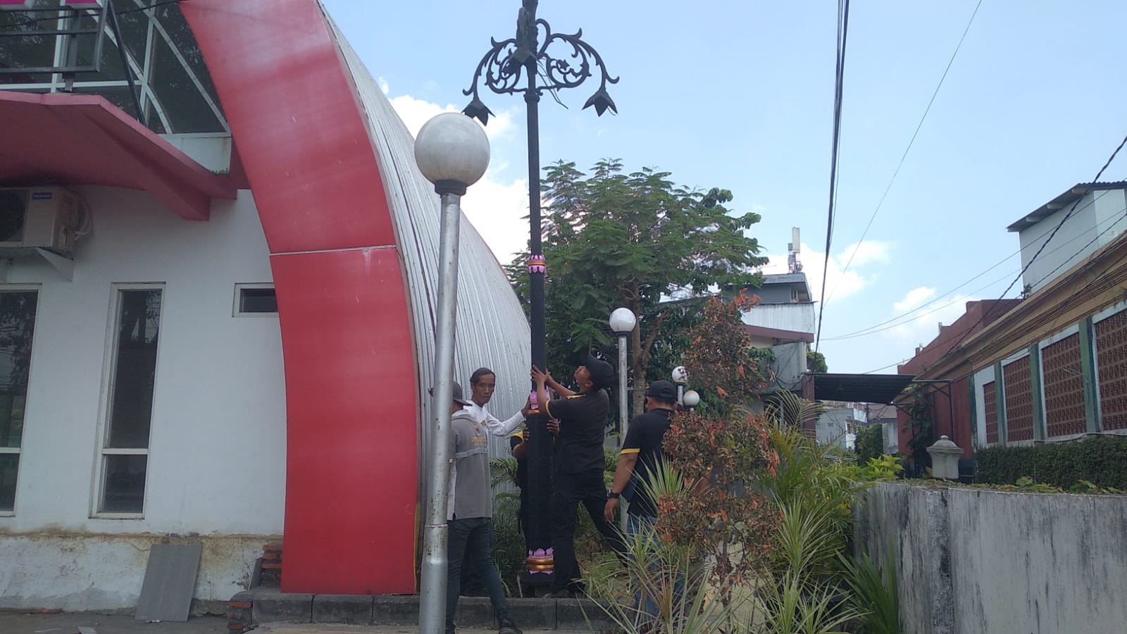 lampu-taman-baru-rth-gajah-mada-jember-semakin-nyaman-20260902