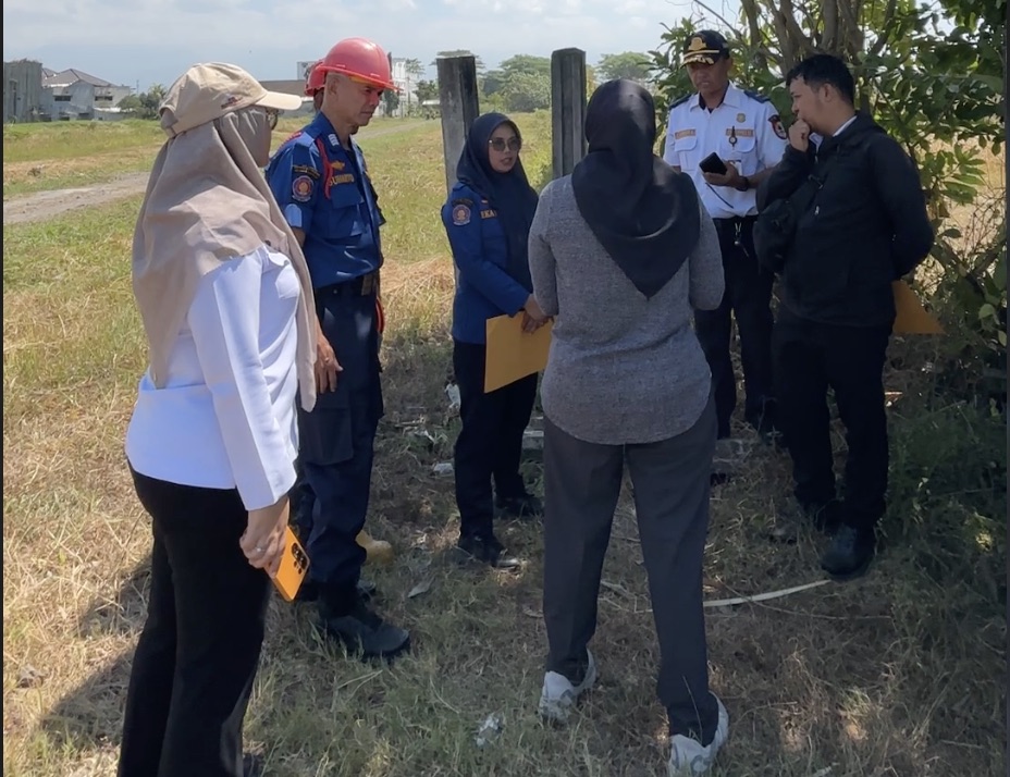 dpmptsp-jember-perkuat-koordinasi-perizinan-melalui-survei-lokasi-rencana-perumahan-new-milenia-20260904