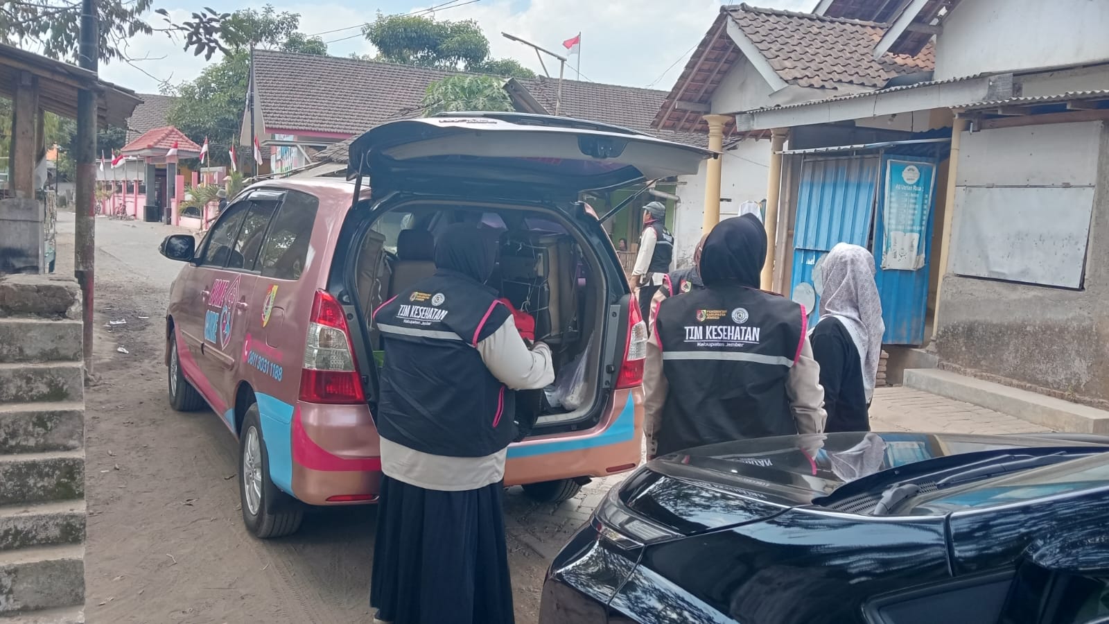 tak-perlu-lagi-repot-ke-puskesmas-tim-homecare-sambangi-warga-di-pelosok-kaliwining-20260905