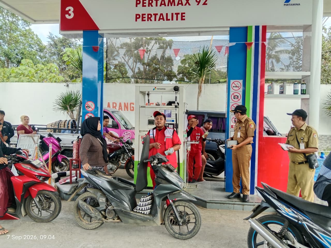 cek-stok-bbm-camat-sumberjambe-pantau-kondisi-spbu-secara-langsung-20260907