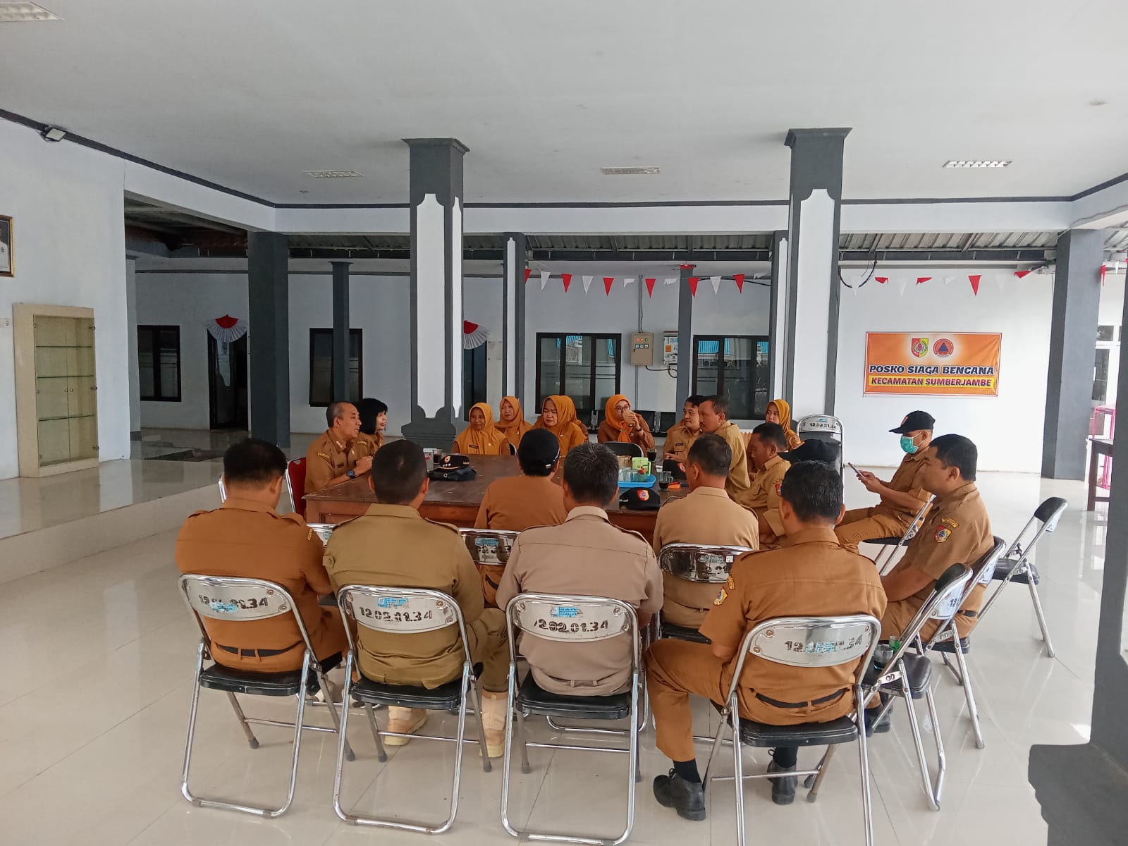 camat-faroek-dorong-lingkungan-kecamatan-asri-dan-pelayanan-efisien-20260908