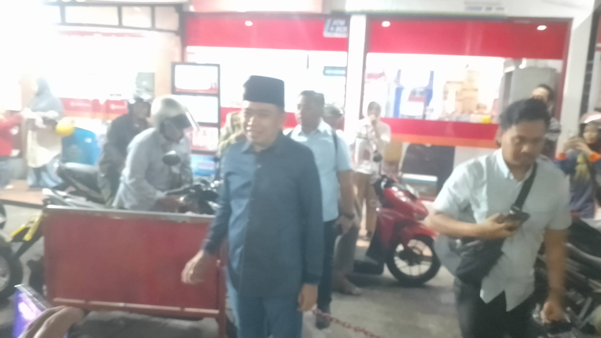 sidak-spbu-di-tengah-kelangkaan-bbm-bupati-jember-ajak-masyarakat-awasi-penimbun-20260909