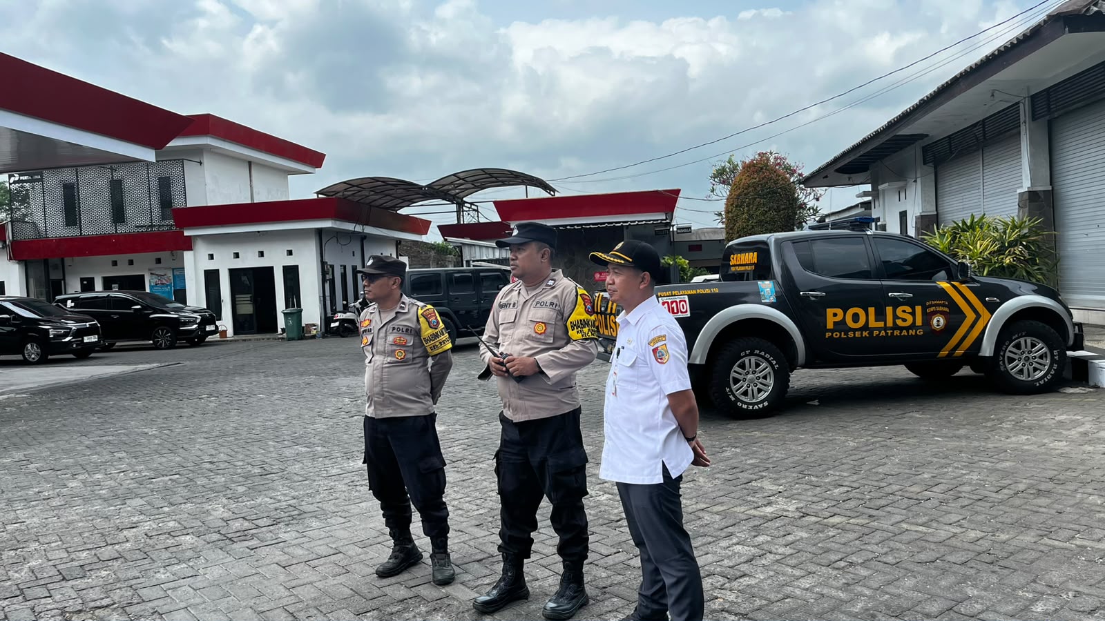 respons-cepat-pengiriman-bbm-dari-malang-dan-surabaya-urai-antrean-panjang-di-spbu-baratan-jember-20260909