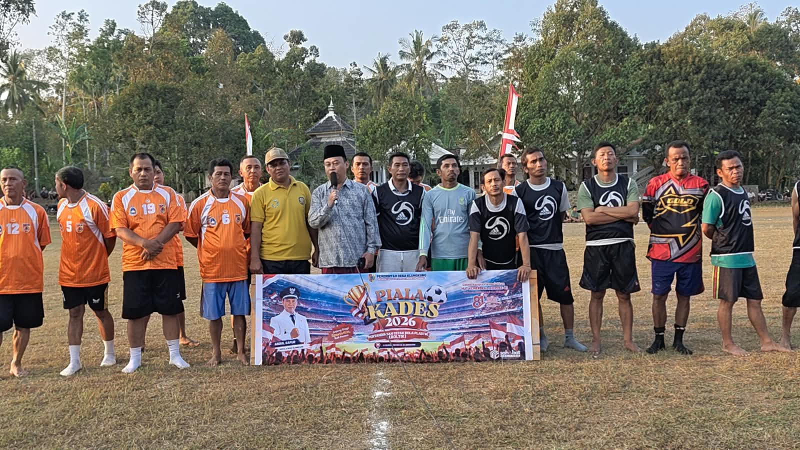 camat-sukorambi-resmi-buka-piala-kades-klungkung-2026-16-tim-siap-berebut-prestasi-20260914