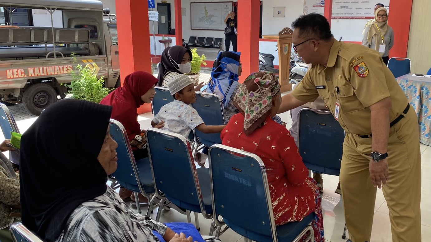 redistribusi-paket-kks-program-sembako-dan-pkh-68-kpm-di-kaliwates-dapat-dukungan-layanan-20260916