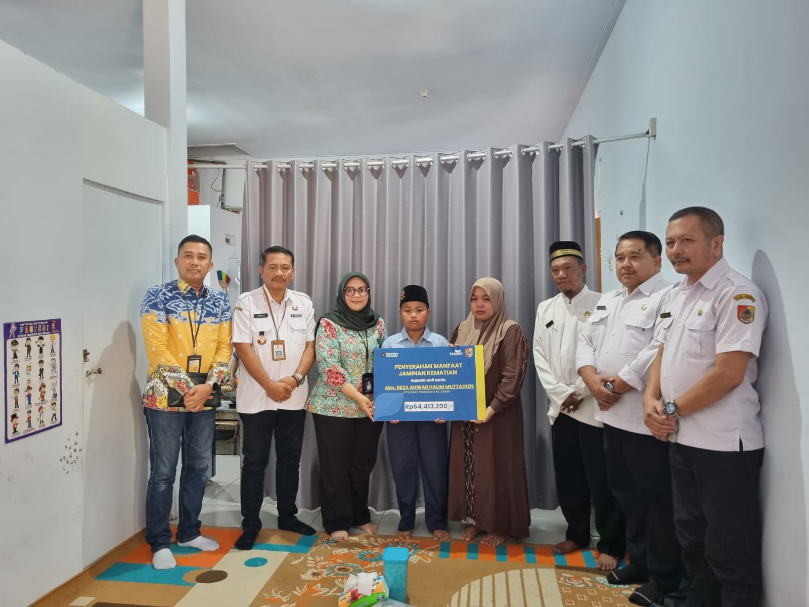 bkpsdm-jember-kawal-penyerahan-manfaat-jaminan-kematian-kepada-ahli-waris-pppk-guru-di-kecamatan-puger-20260917