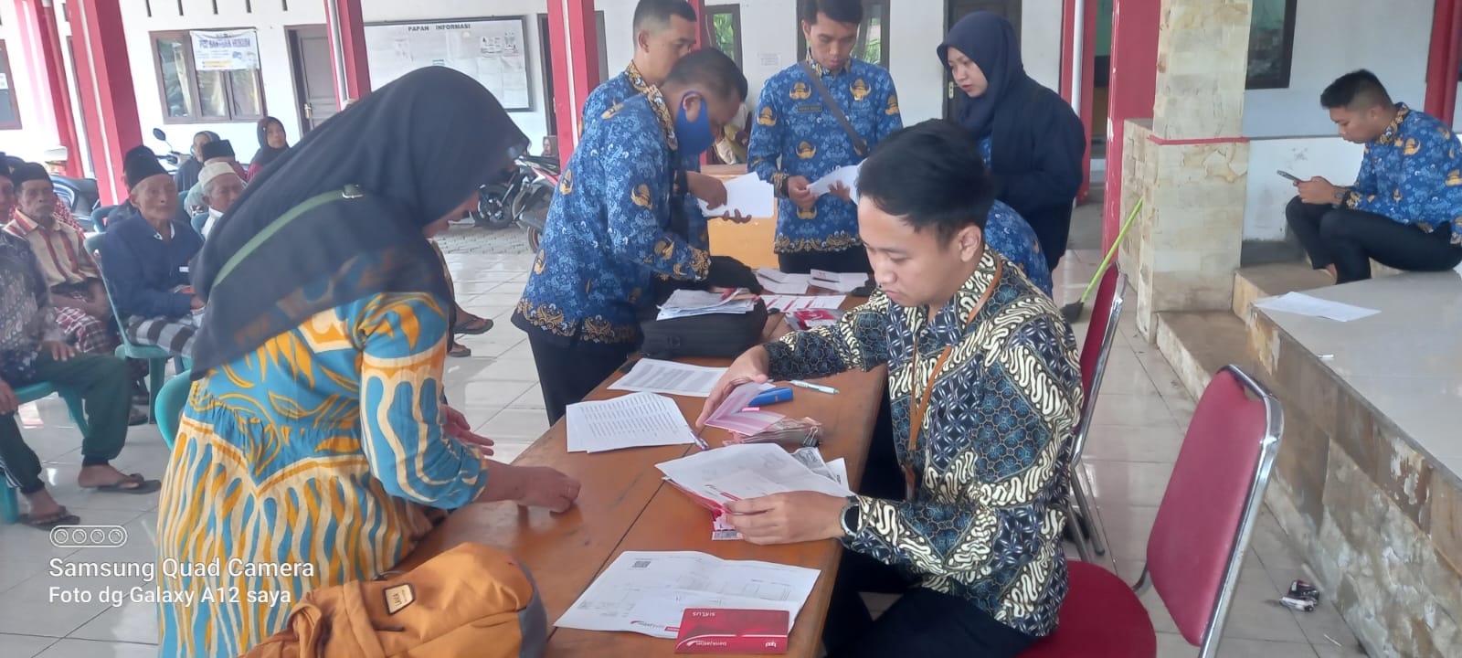 48-kpm-di-sumberjambe-terima-jaslut-pkh-dari-anggaran-provinsi-20260918