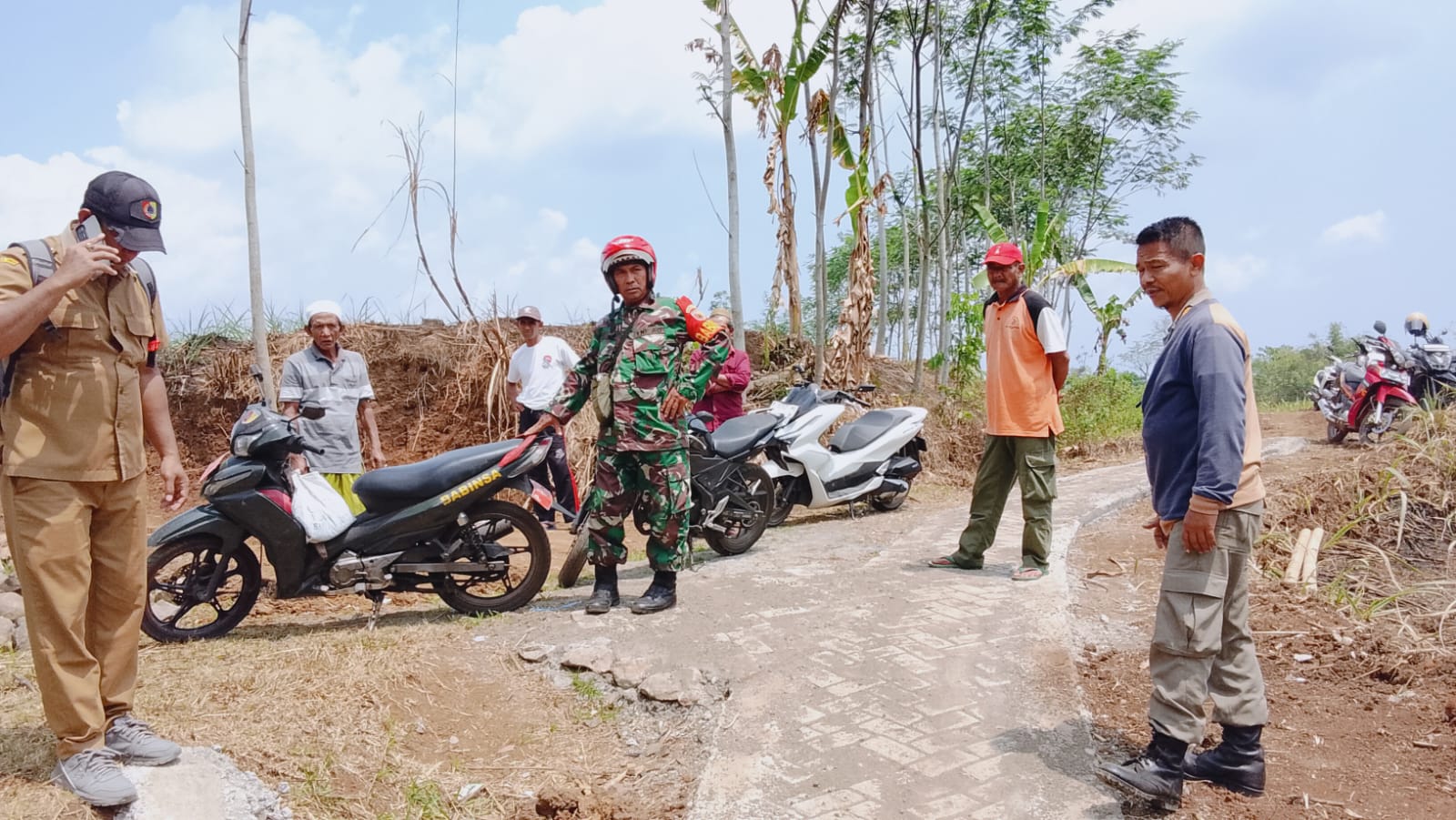 mediasi-jalan-tembus-di-atas-tanah-tkd-tisnogambar-warga-siap-bongkar-kembali-20260918