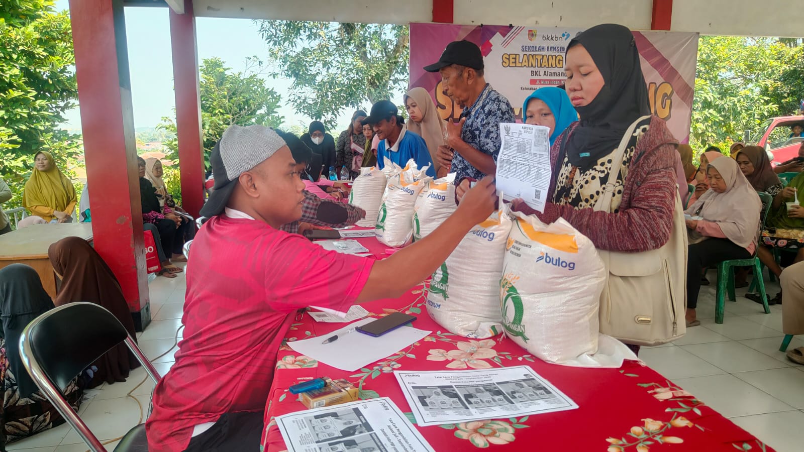 bapang-cair-1564-kpm-jember-lor-terima-30-kg-beras-untuk-tiga-bulan-20260918