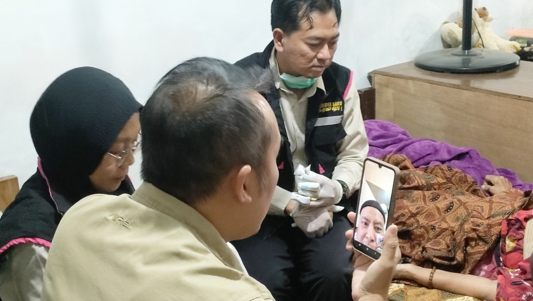 tindak-lanjut-aduan-warga-kecamatan-kalisat-kawal-pelayanan-kesehatan-melalui-homecare-20260919