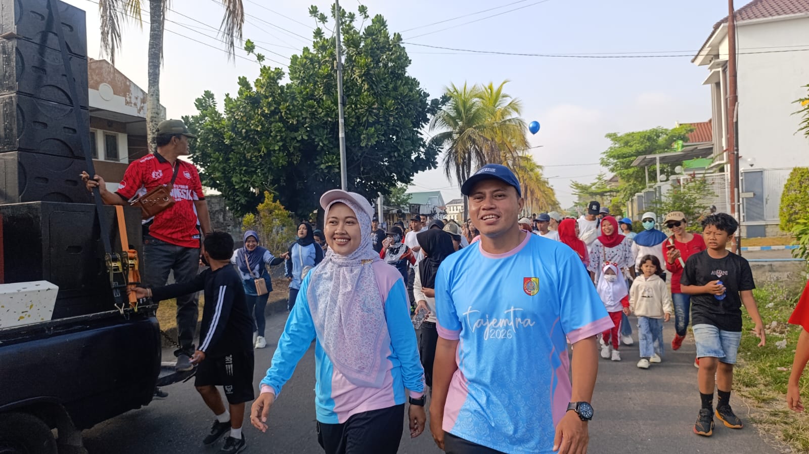 jalan-sehat-hut-ri-di-mangli-jadi-momentum-camat-kaliwates-sapa-warga-20260921