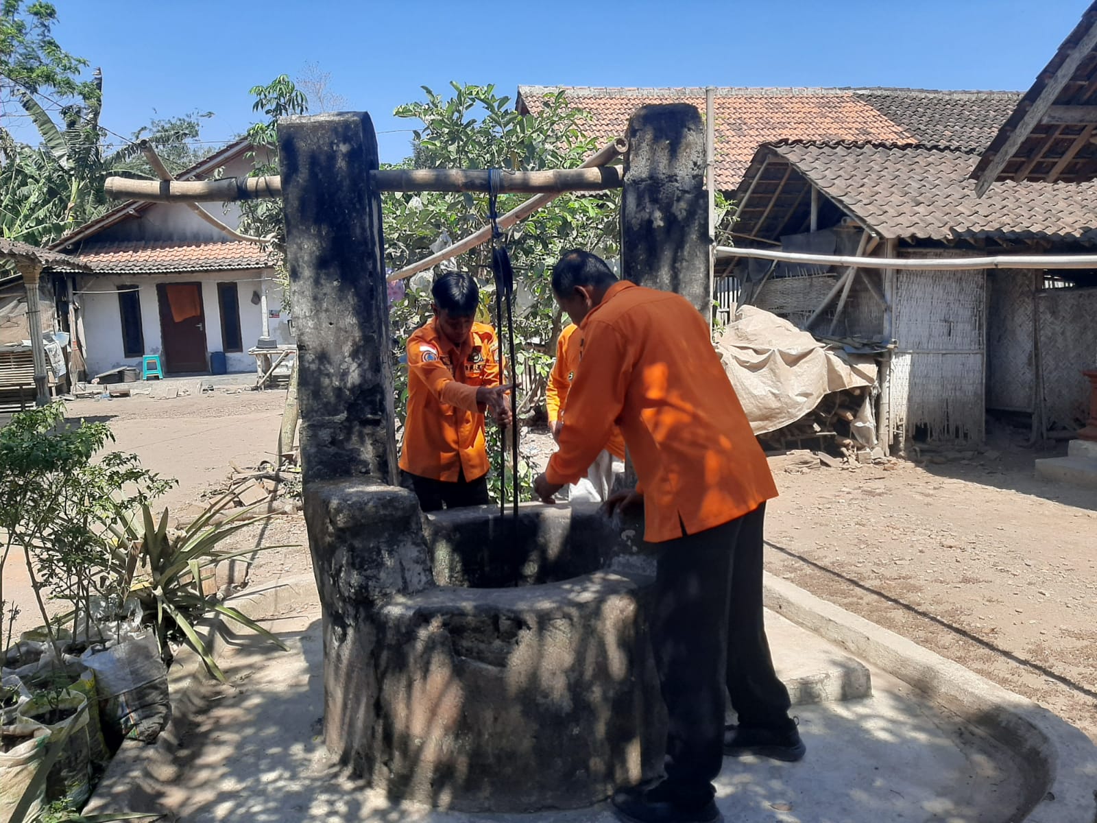 bpbd-jember-tindaklanjuti-permohonan-bantuan-air-bersih-di-dusun-gumuksari-20260922
