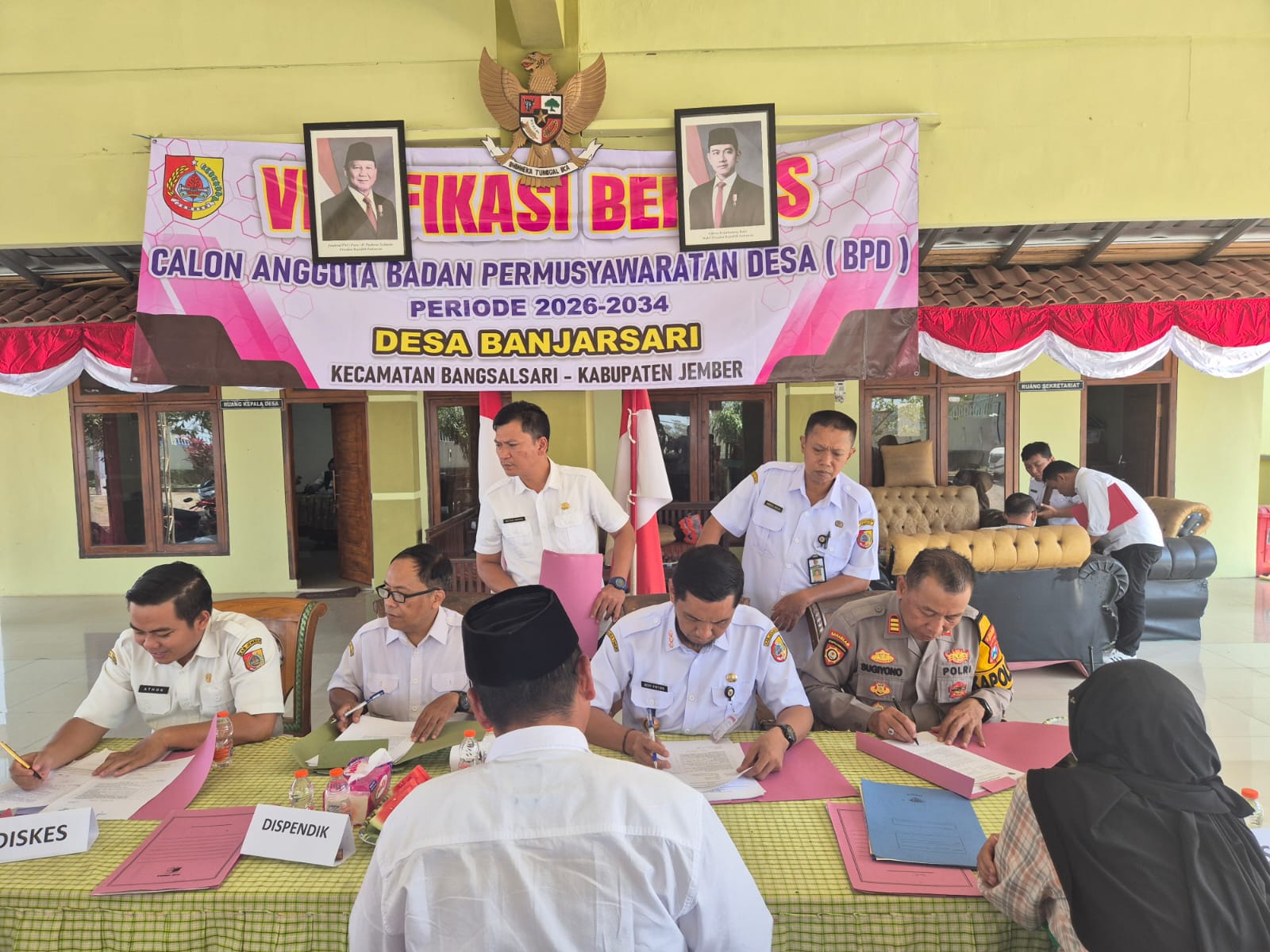 verifikasi-berkas-calon-bpd-banjarsari-digelar-peserta-diberi-waktu-melengkapi-persyaratan-20260924